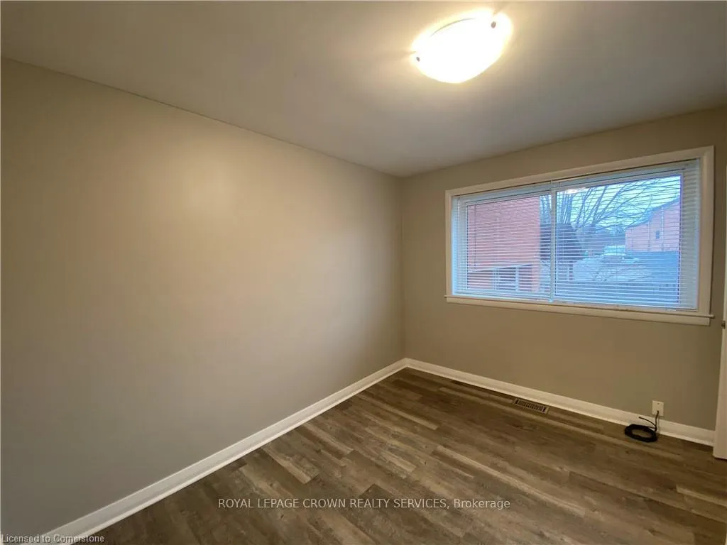 Photo 10 of Unit 2, 34 Burn Place, Kitchener, Cherry Hill — HOMEH