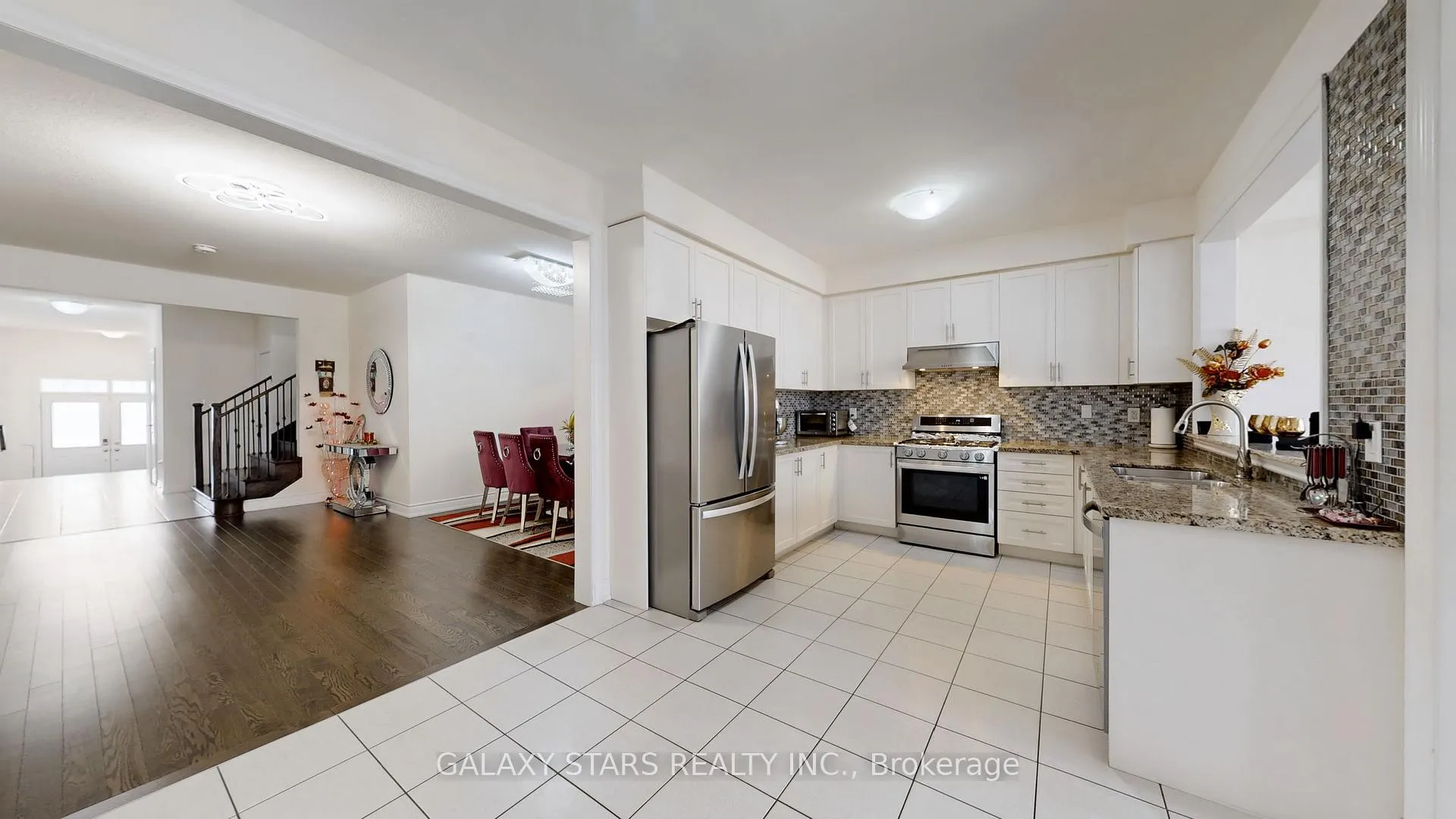 Photo 9 of 350 Kirkham Drive, Markham, Cedarwood — HOMEH