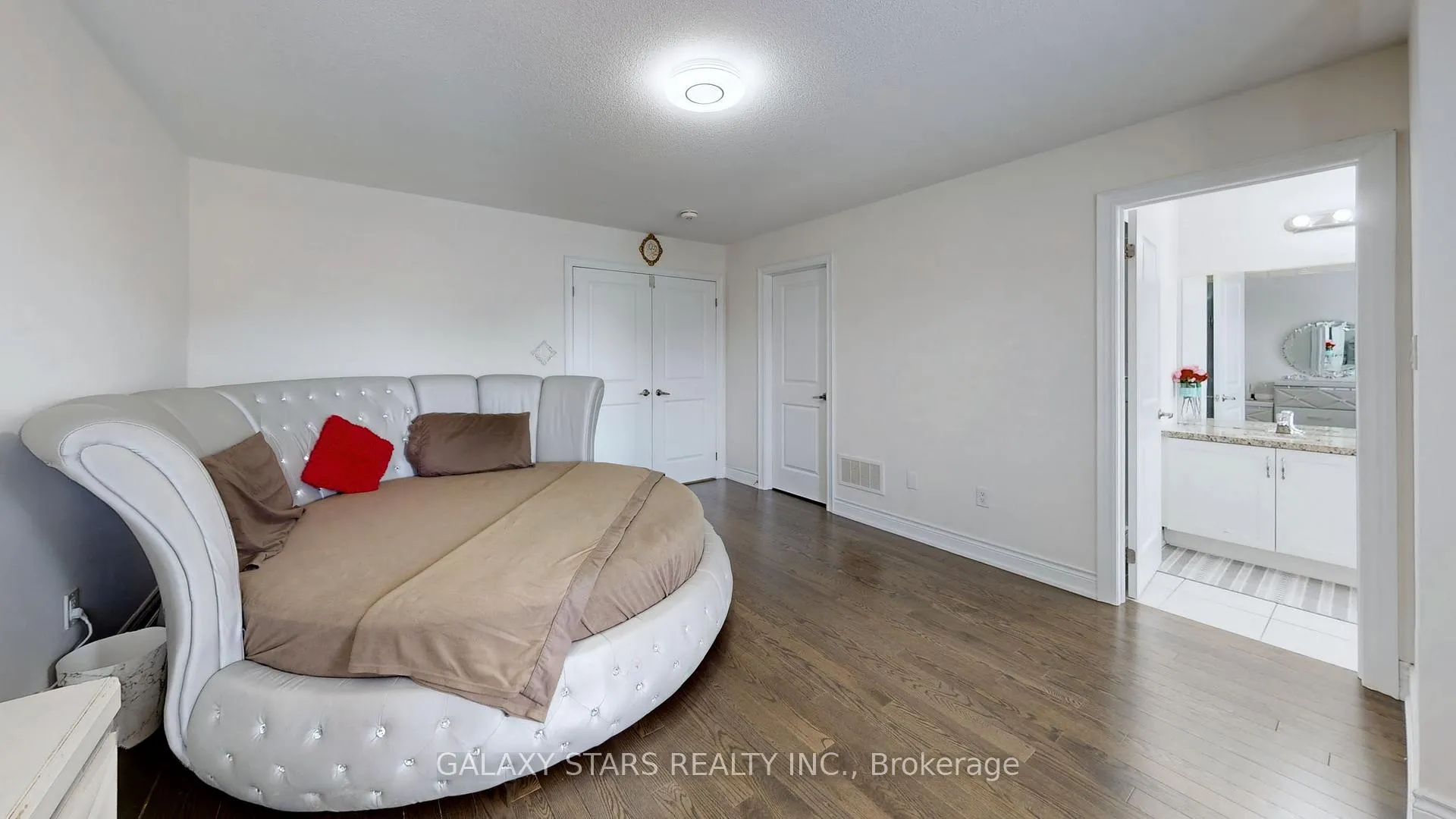 Photo 26 of 350 Kirkham Drive, Markham, Cedarwood — HOMEH