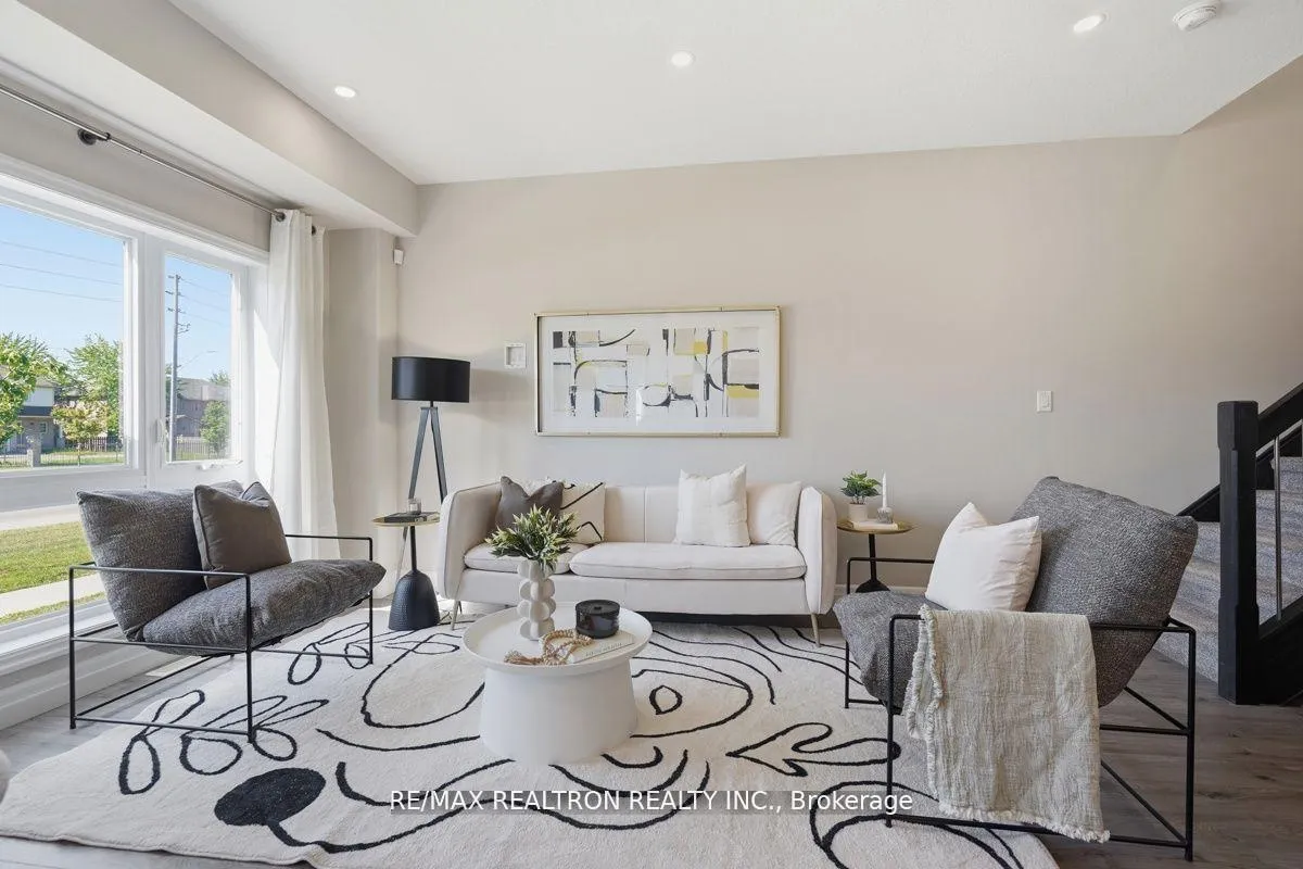 Photo 24 of 823 Sarnia Road, London, North M — HOMEH
