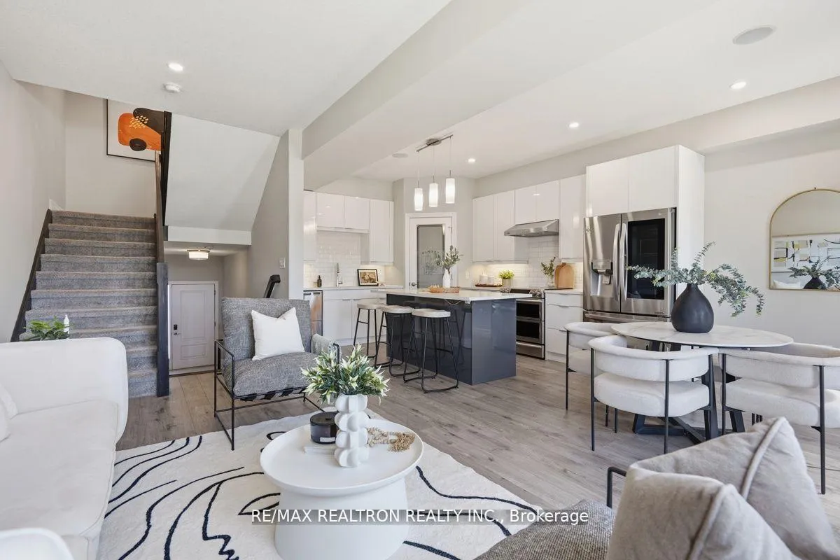 Photo 26 of 823 Sarnia Road, London, North M — HOMEH