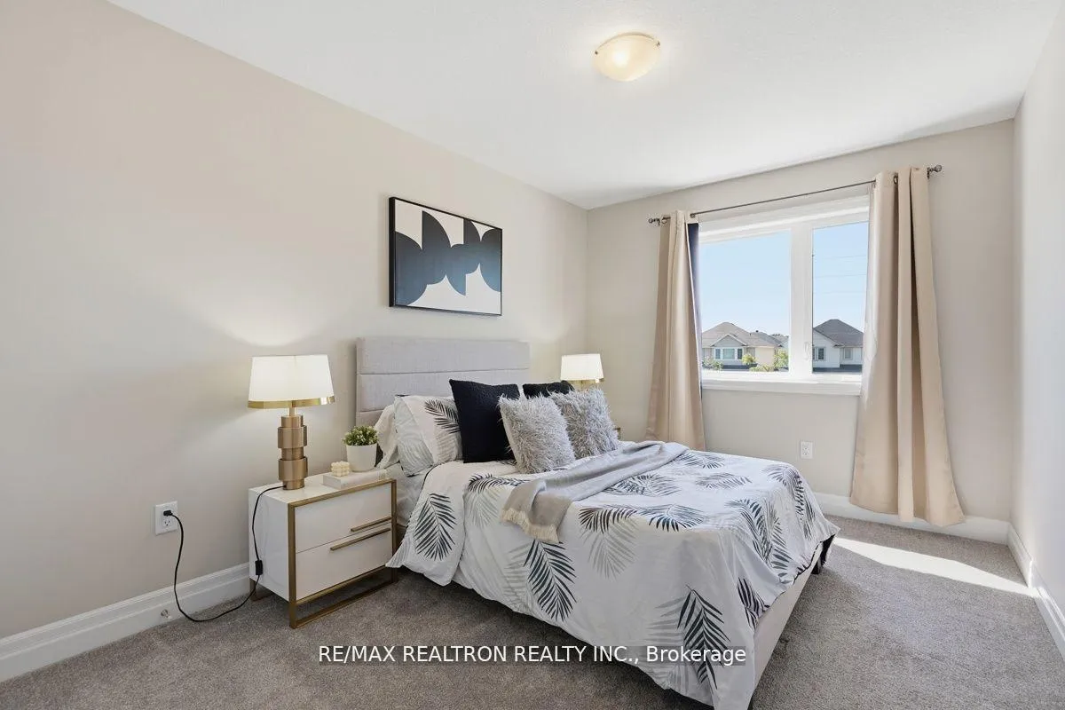 Photo 36 of 823 Sarnia Road, London, North M — HOMEH