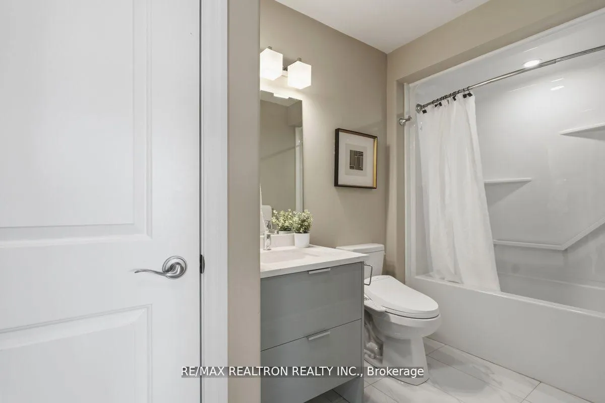Photo 38 of 823 Sarnia Road, London, North M — HOMEH