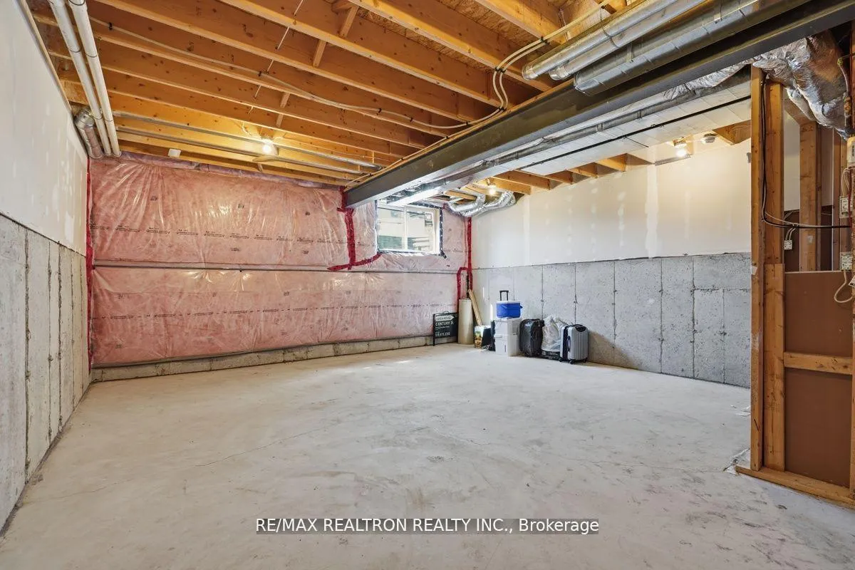Photo 42 of 823 Sarnia Road, London, North M — HOMEH