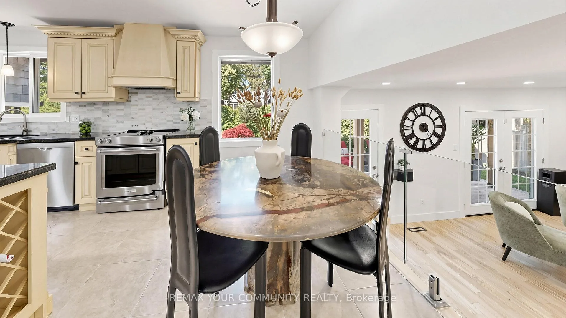 Photo 14 of 5 Coral Harbour Crescent, Markham, Bayview Fairway-Bayview Country Club Estates — HOMEH