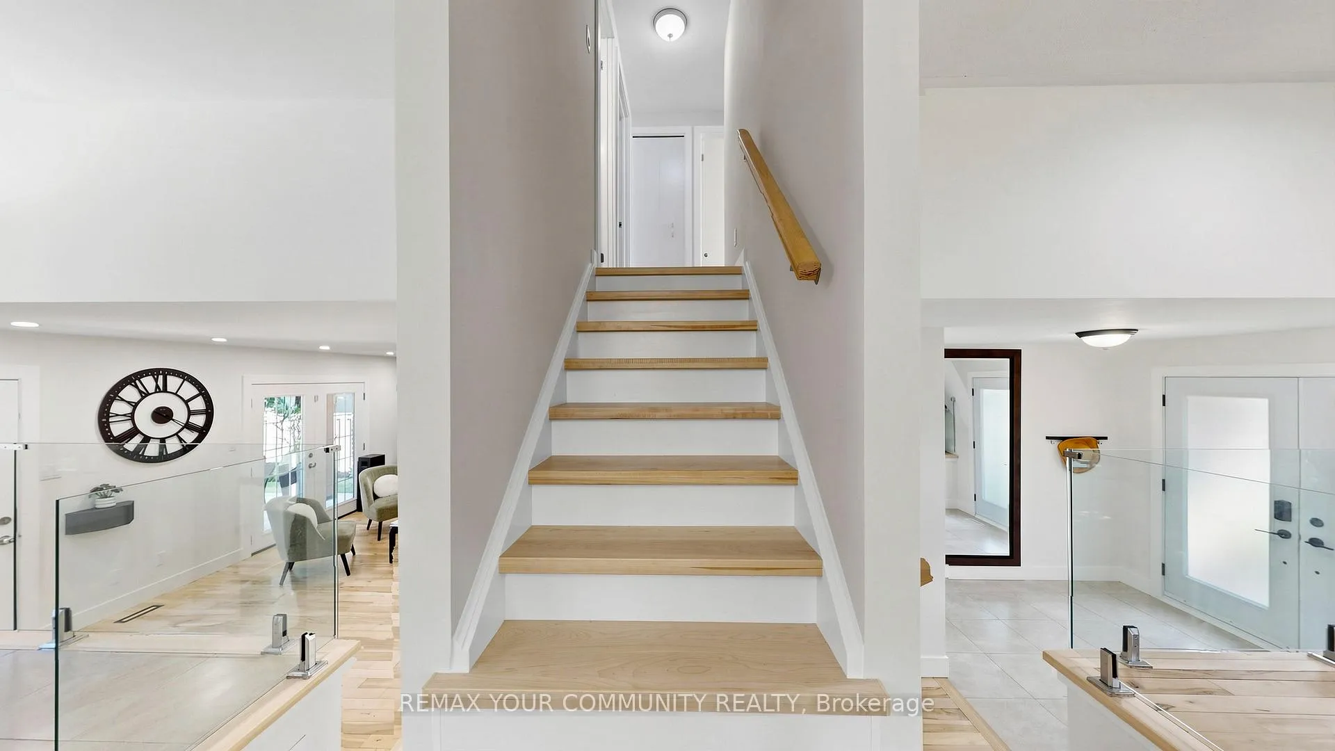 Photo 20 of 5 Coral Harbour Crescent, Markham, Bayview Fairway-Bayview Country Club Estates — HOMEH