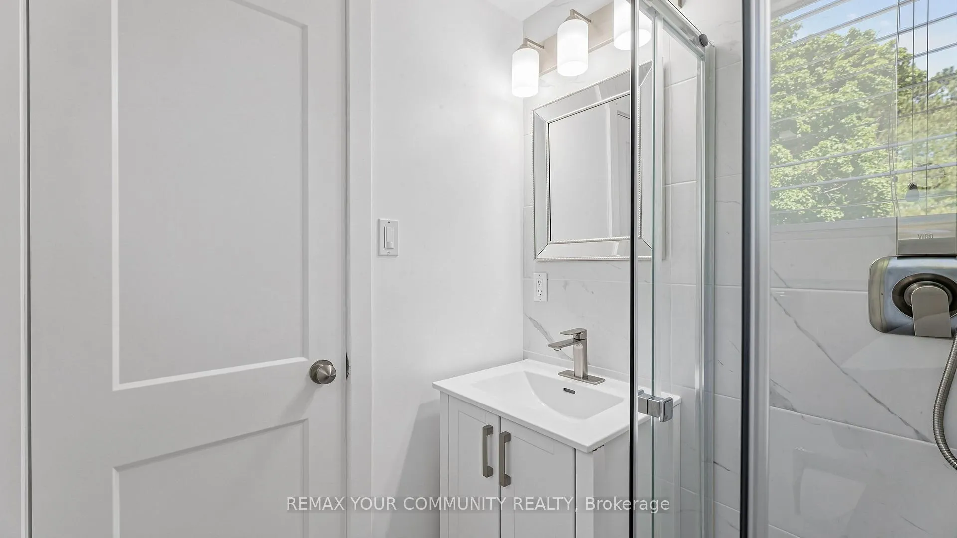 Photo 25 of 5 Coral Harbour Crescent, Markham, Bayview Fairway-Bayview Country Club Estates — HOMEH