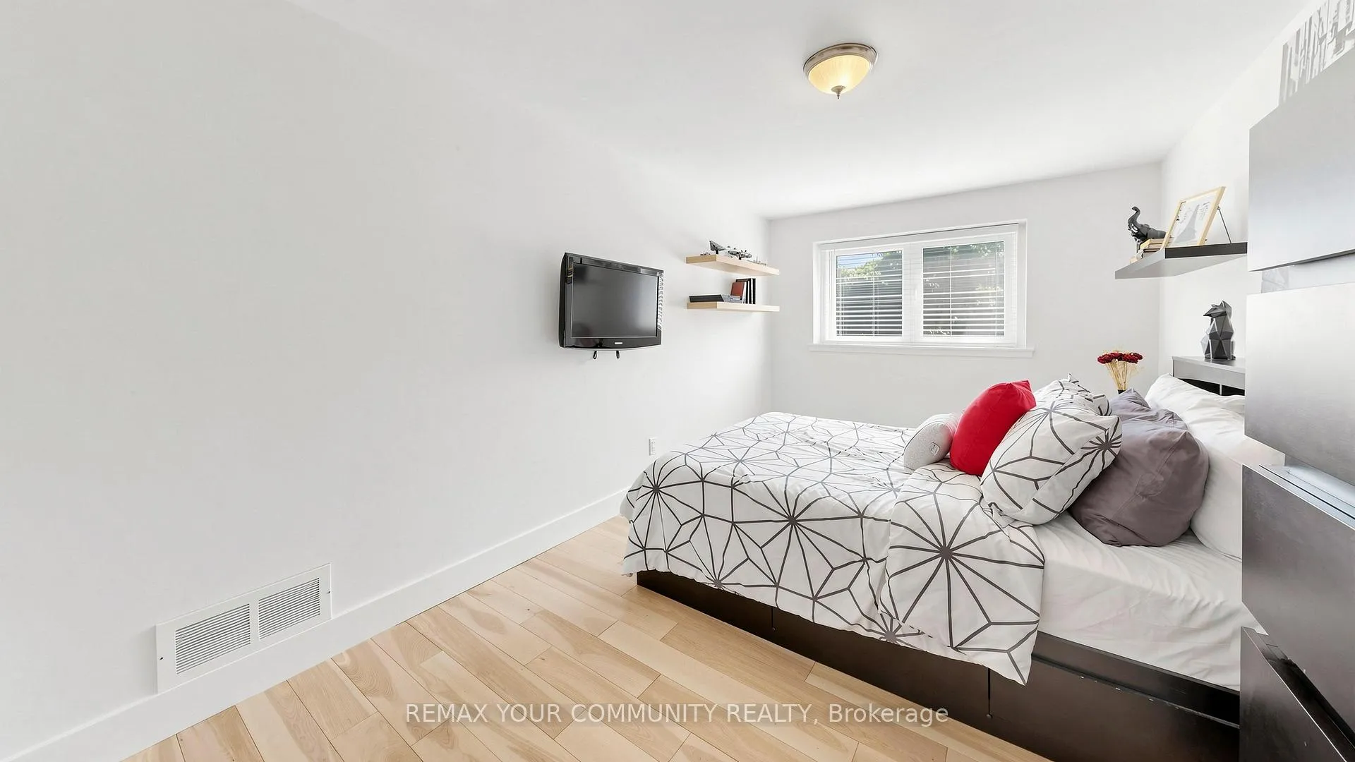 Photo 32 of 5 Coral Harbour Crescent, Markham, Bayview Fairway-Bayview Country Club Estates — HOMEH