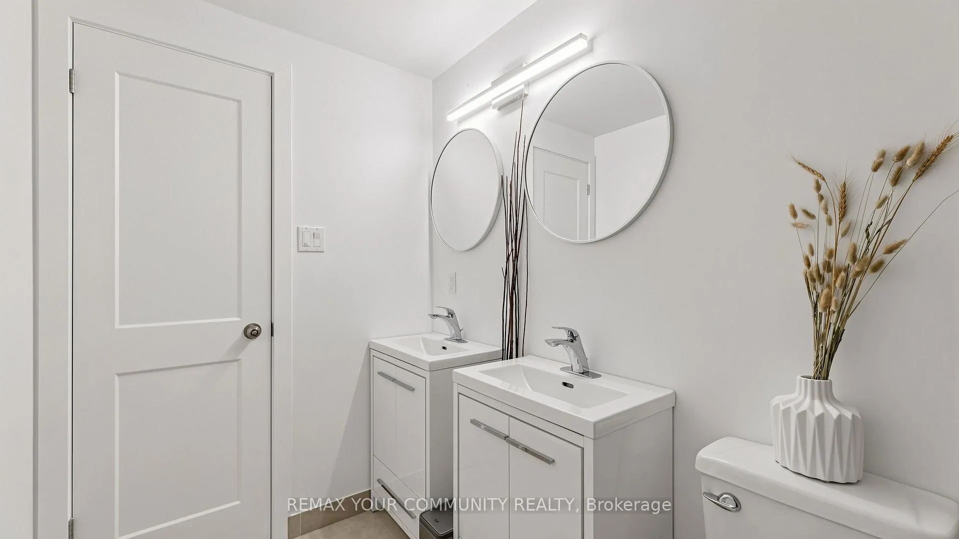 Photo 34 of 5 Coral Harbour Crescent, Markham, Bayview Fairway-Bayview Country Club Estates — HOMEH