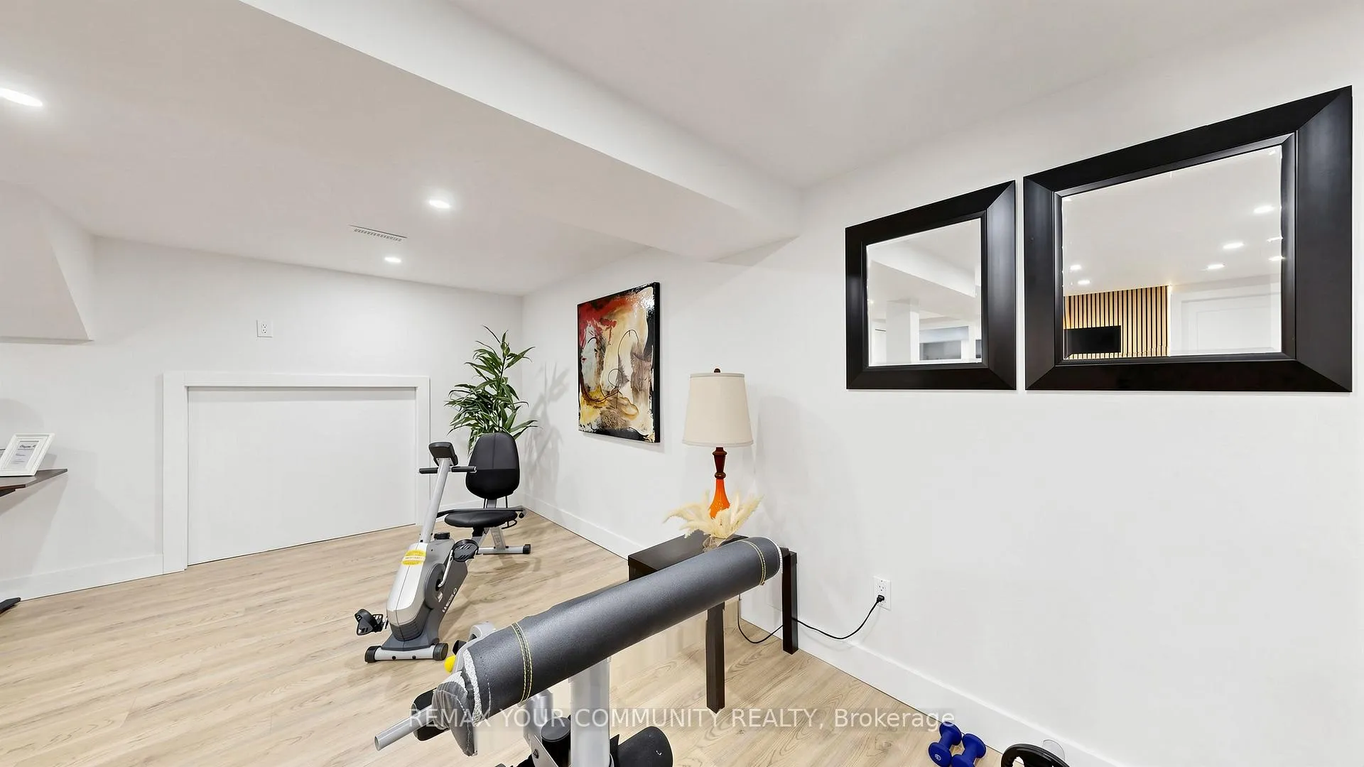 Photo 37 of 5 Coral Harbour Crescent, Markham, Bayview Fairway-Bayview Country Club Estates — HOMEH