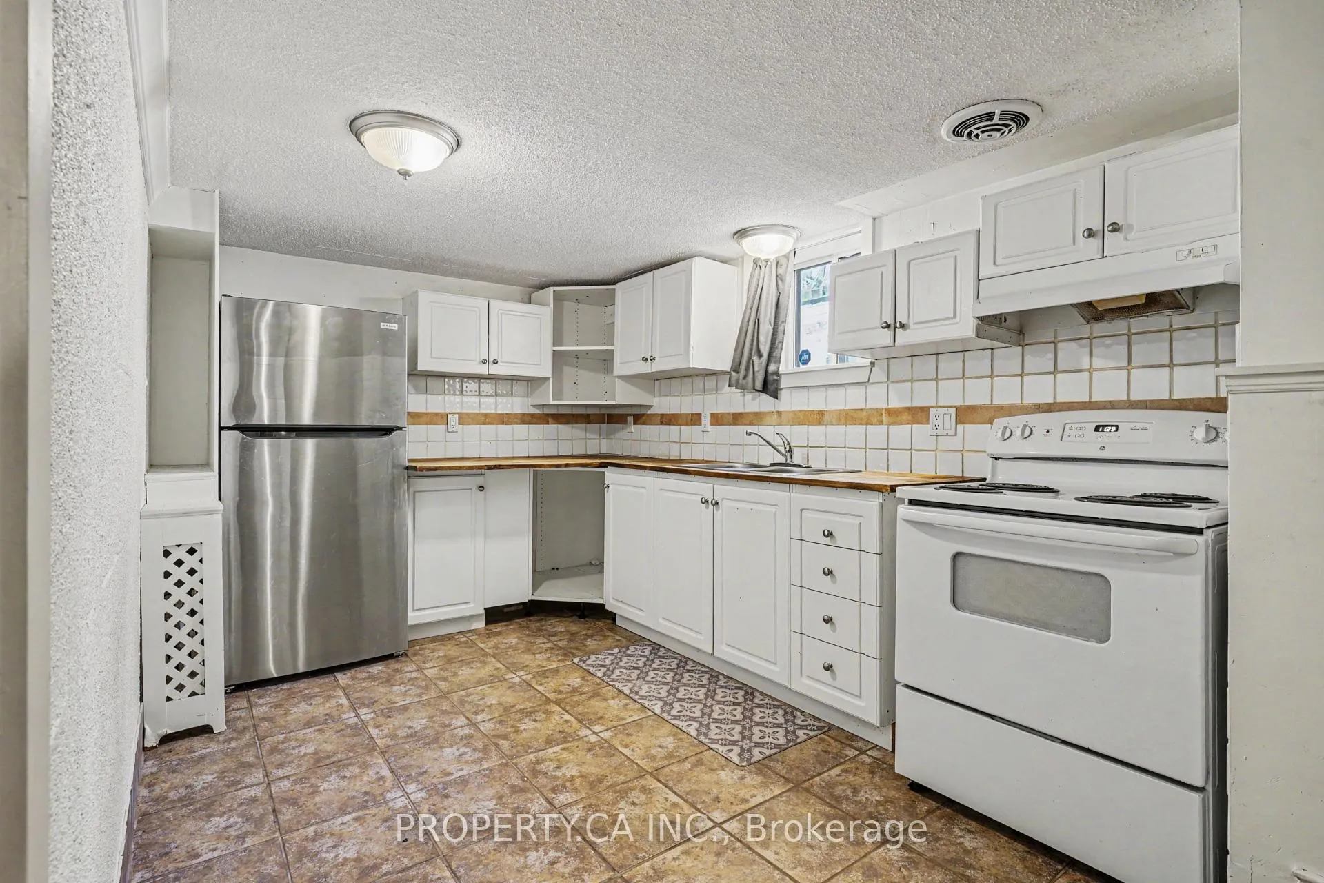 Photo 6 of Unit Lower, 130 Lauder Avenue, Toronto, Corso Italia-Davenport — HOMEH