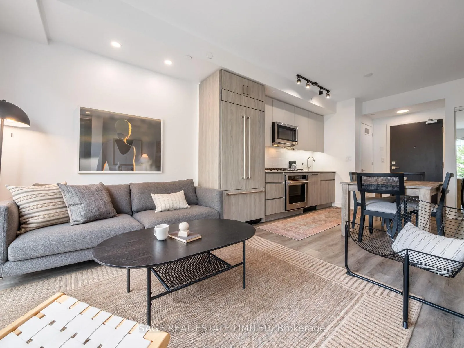 Photo 5 of Unit 304, 430 Roncesvalles Avenue, Toronto, Roncesvalles — HOMEH