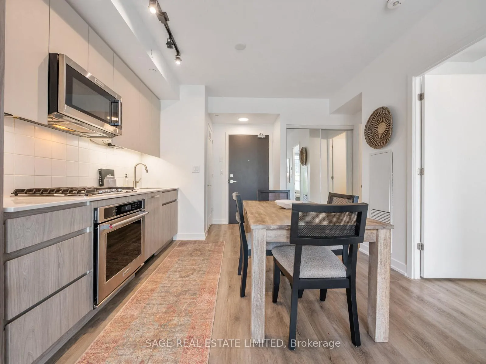 Photo 10 of Unit 304, 430 Roncesvalles Avenue, Toronto, Roncesvalles — HOMEH