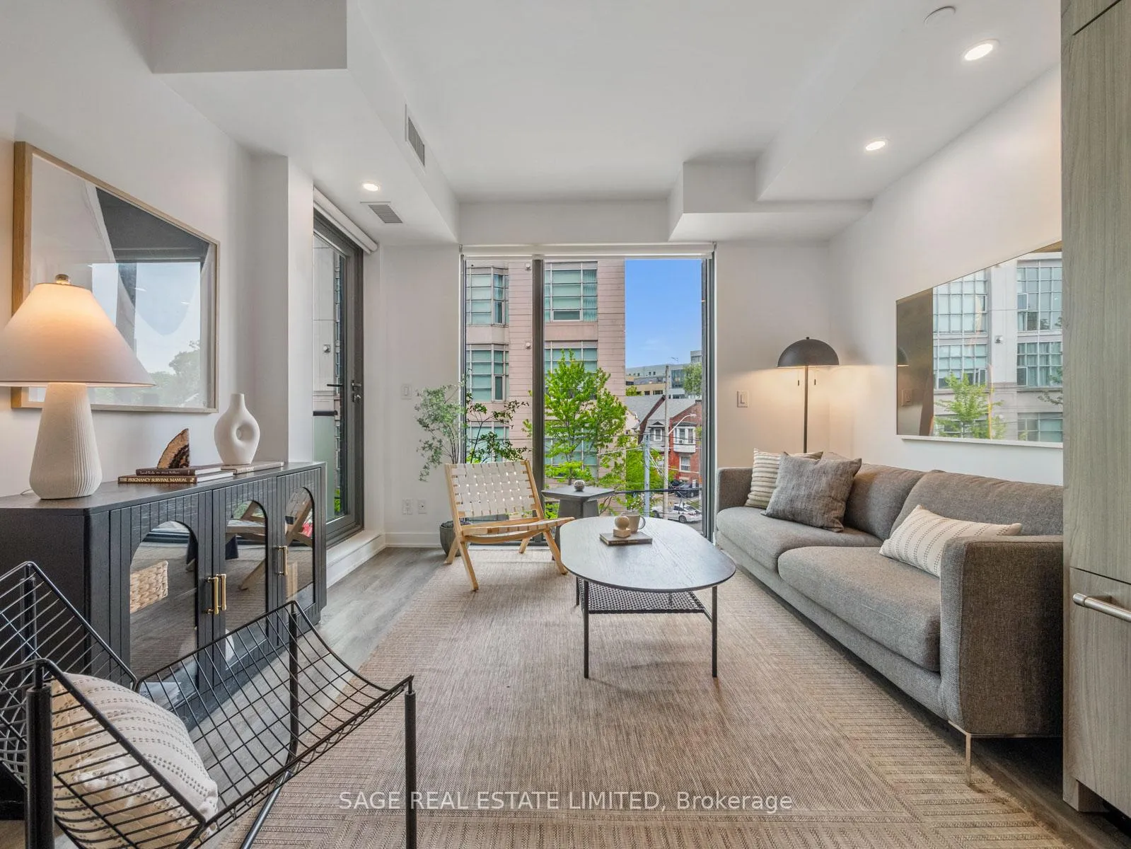 Photo 15 of Unit 304, 430 Roncesvalles Avenue, Toronto, Roncesvalles — HOMEH
