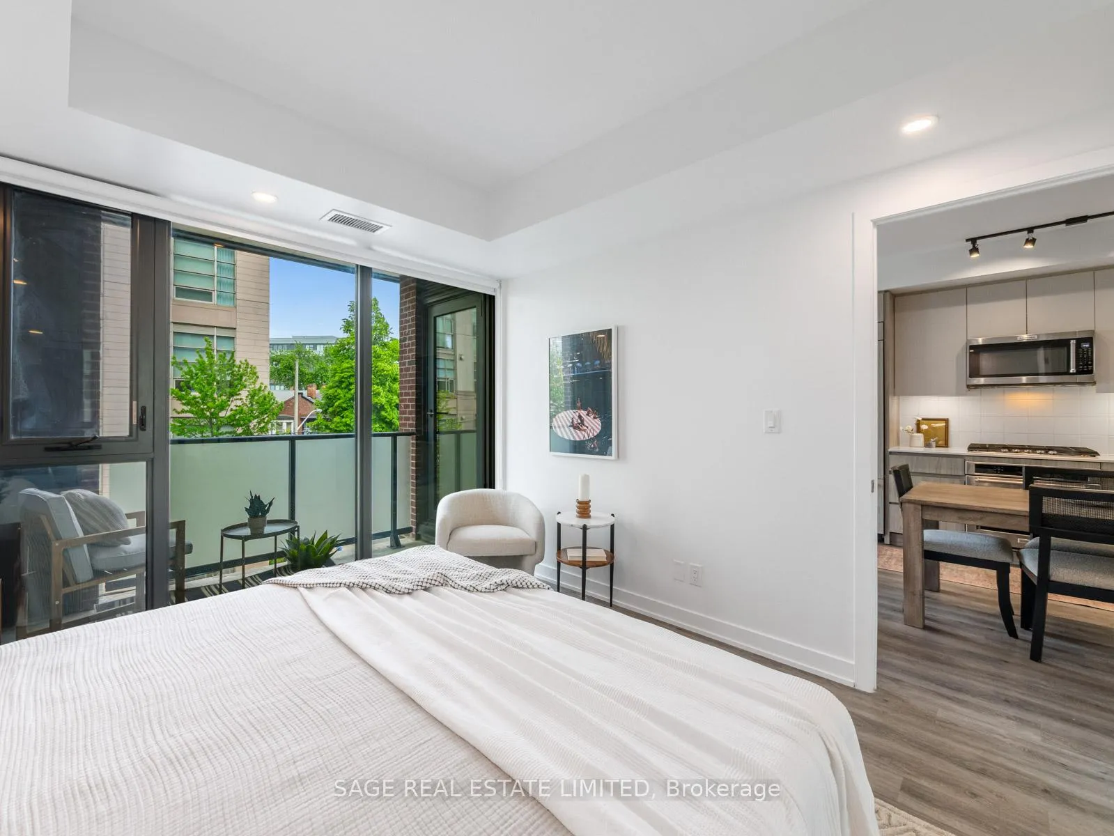 Photo 18 of Unit 304, 430 Roncesvalles Avenue, Toronto, Roncesvalles — HOMEH