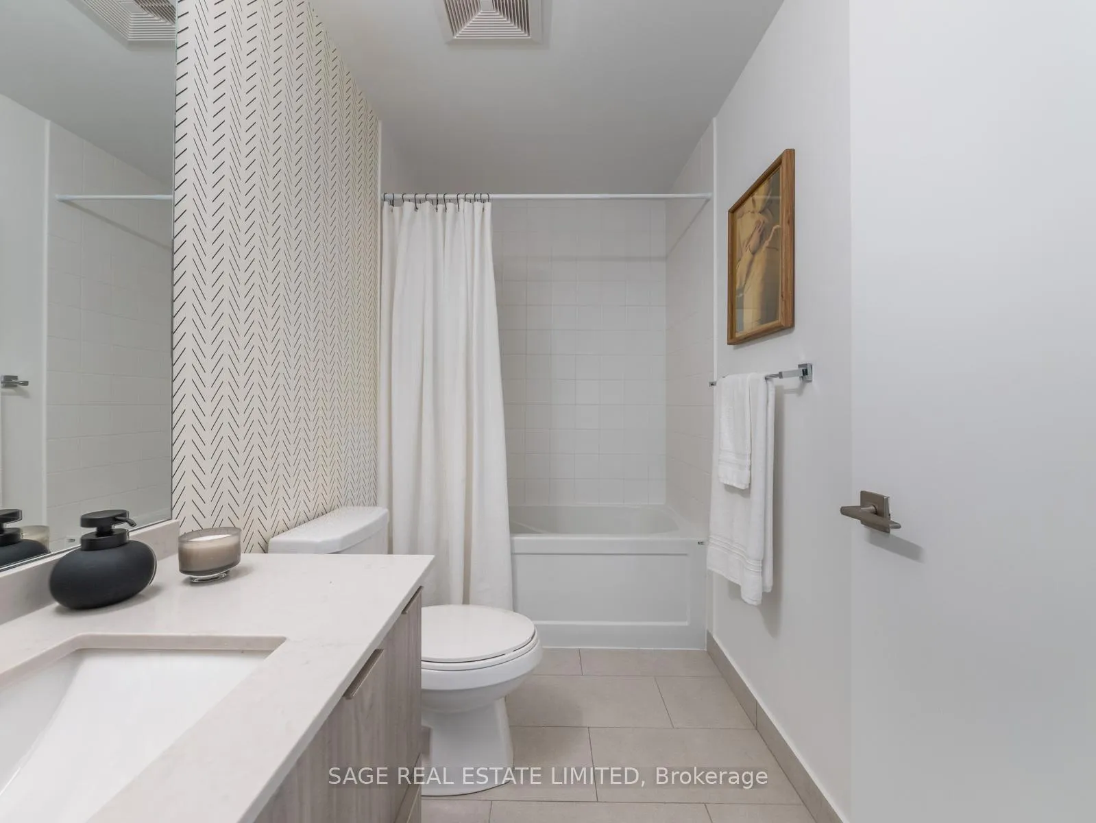 Photo 21 of Unit 304, 430 Roncesvalles Avenue, Toronto, Roncesvalles — HOMEH