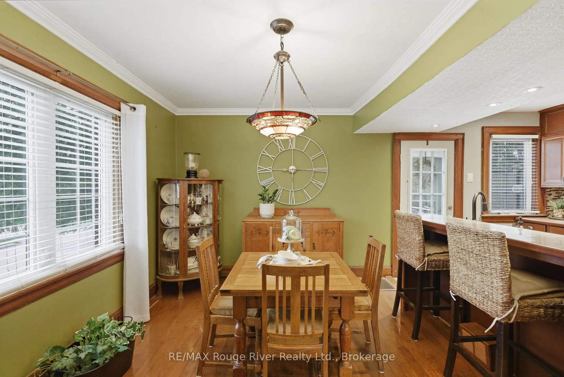 Photo 11 of 114 Mclaughlin Boulevard, Oshawa, McLaughlin — HOMEH