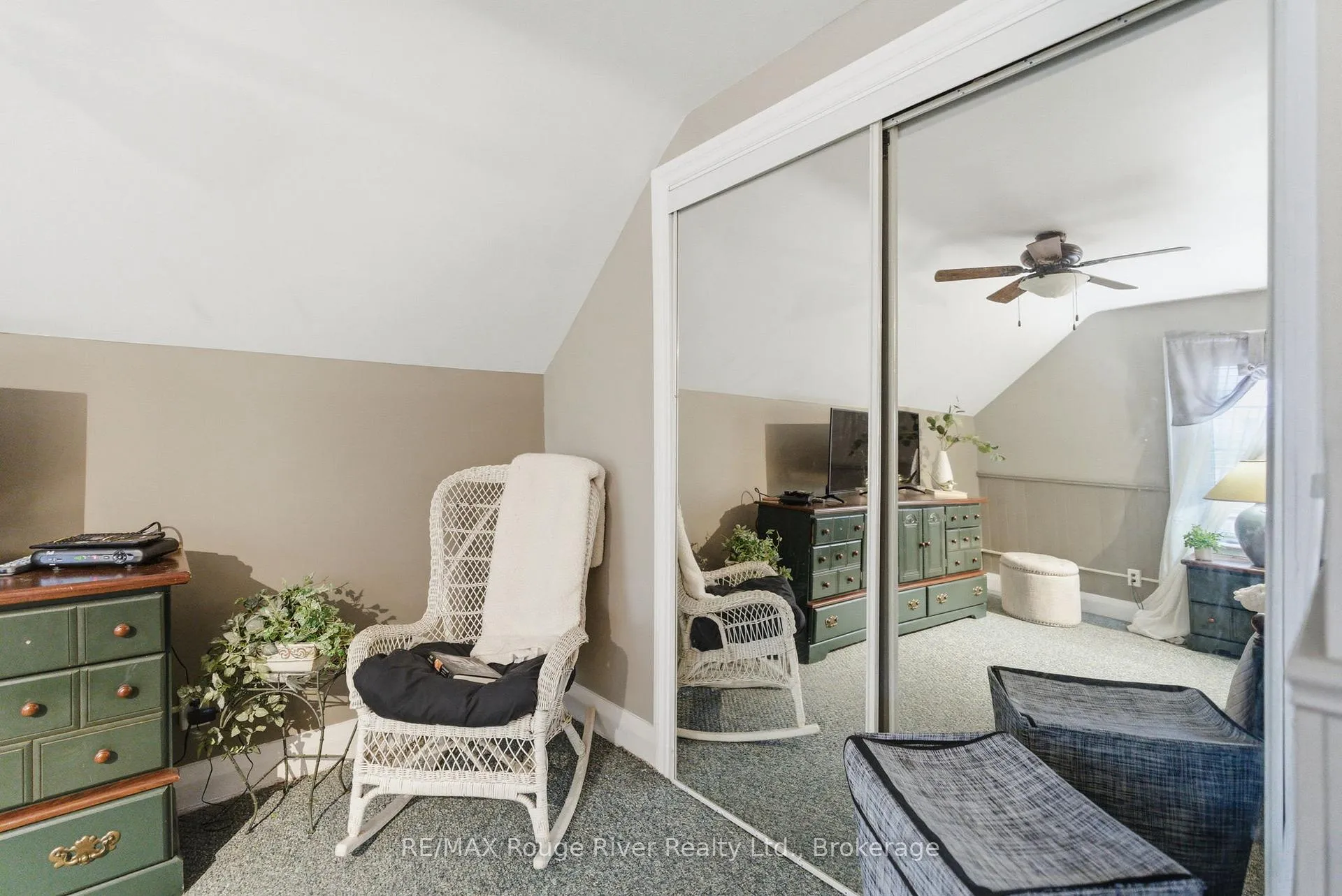 Photo 24 of 114 Mclaughlin Boulevard, Oshawa, McLaughlin — HOMEH