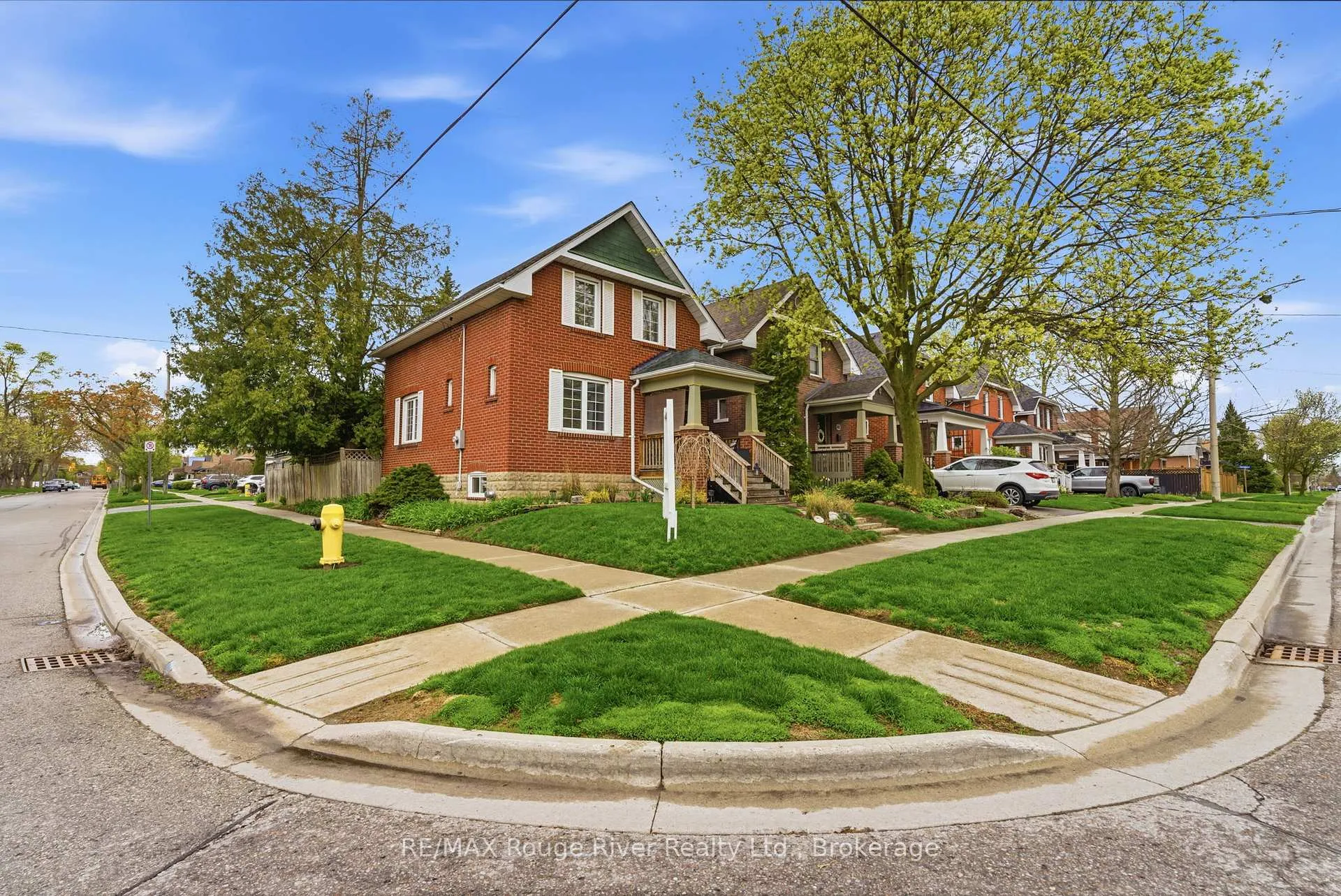 Photo 44 of 114 Mclaughlin Boulevard, Oshawa, McLaughlin — HOMEH