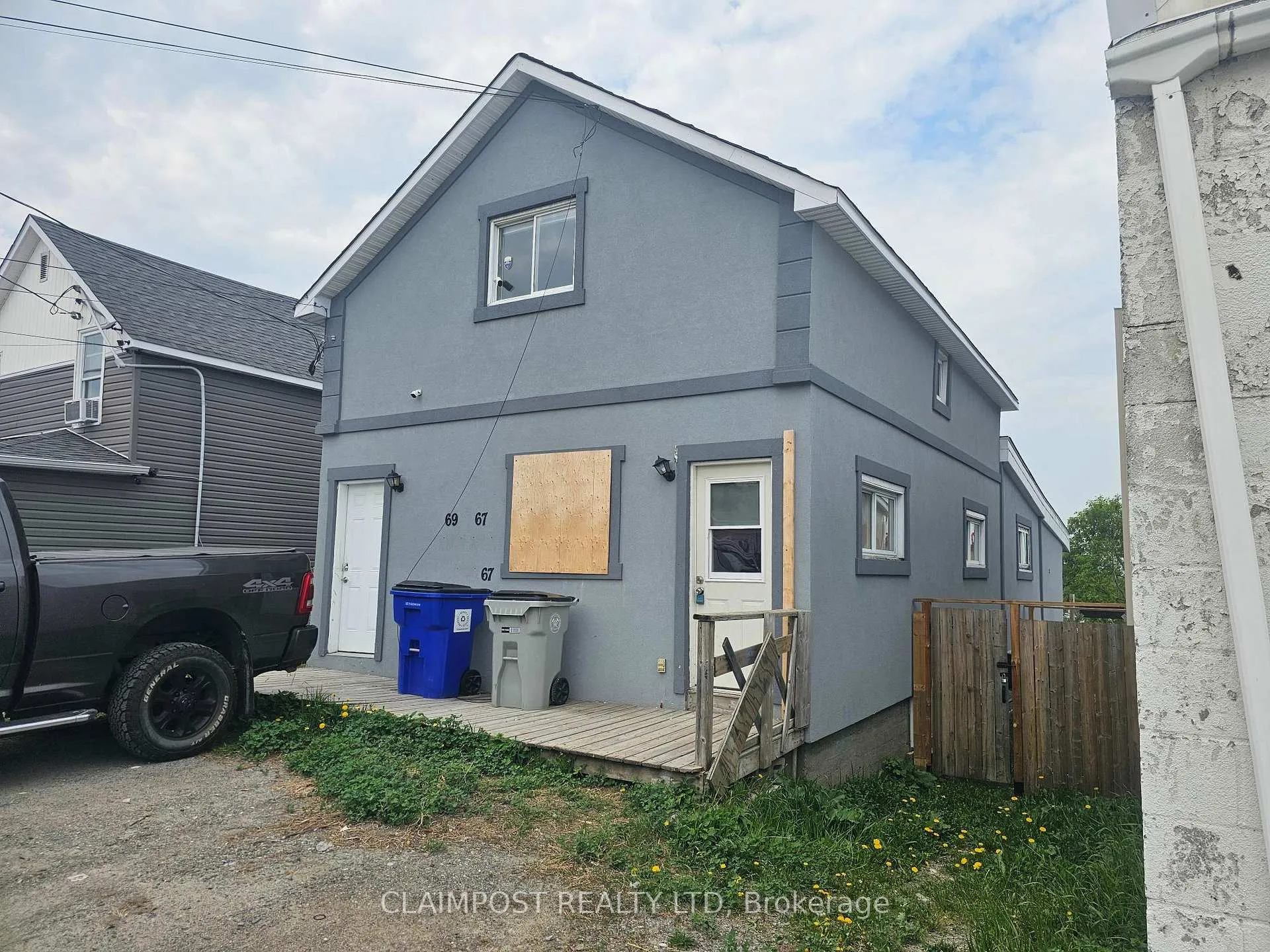 Front of 67-69 Elm Street S
