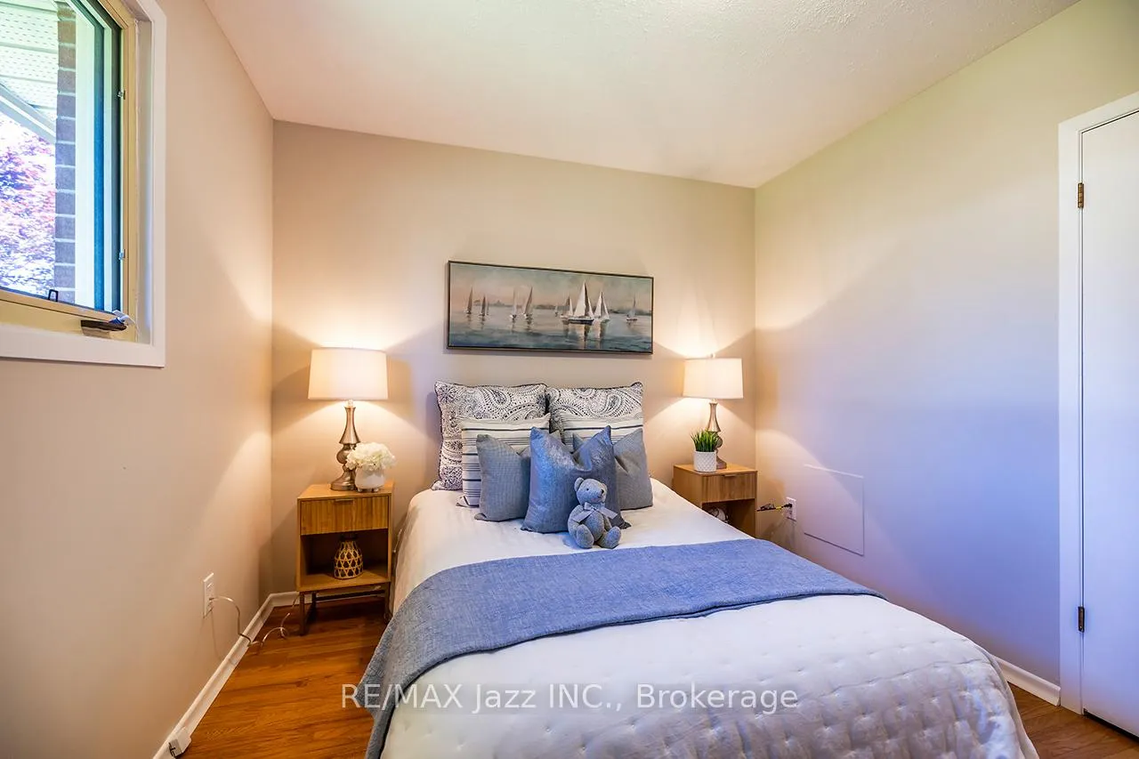 Photo 19 of 369 Waverly Street N, Oshawa, McLaughlin — HOMEH