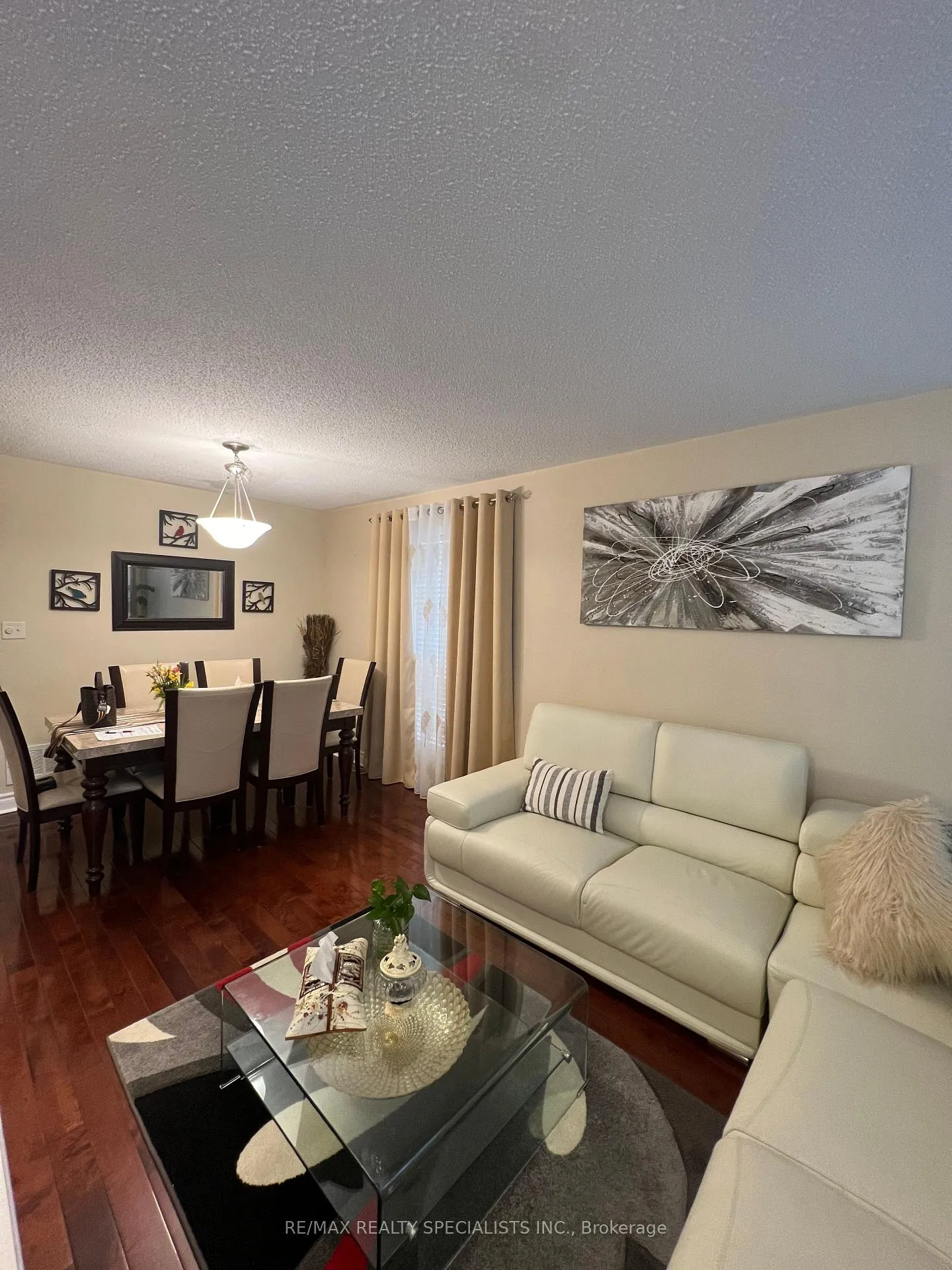 Photo 7 of 860 Luxton Drive, Milton, Beaty — HOMEH