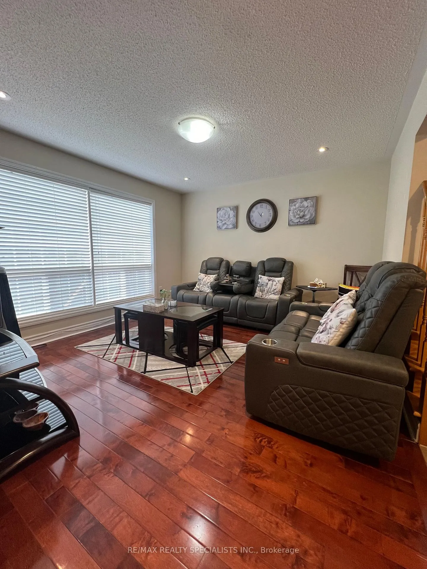 Photo 10 of 860 Luxton Drive, Milton, Beaty — HOMEH