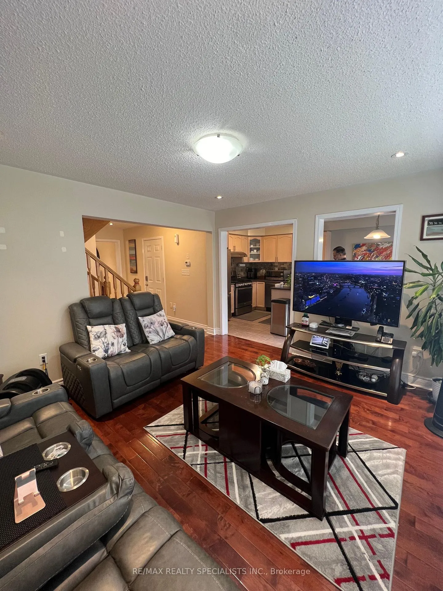 Photo 12 of 860 Luxton Drive, Milton, Beaty — HOMEH