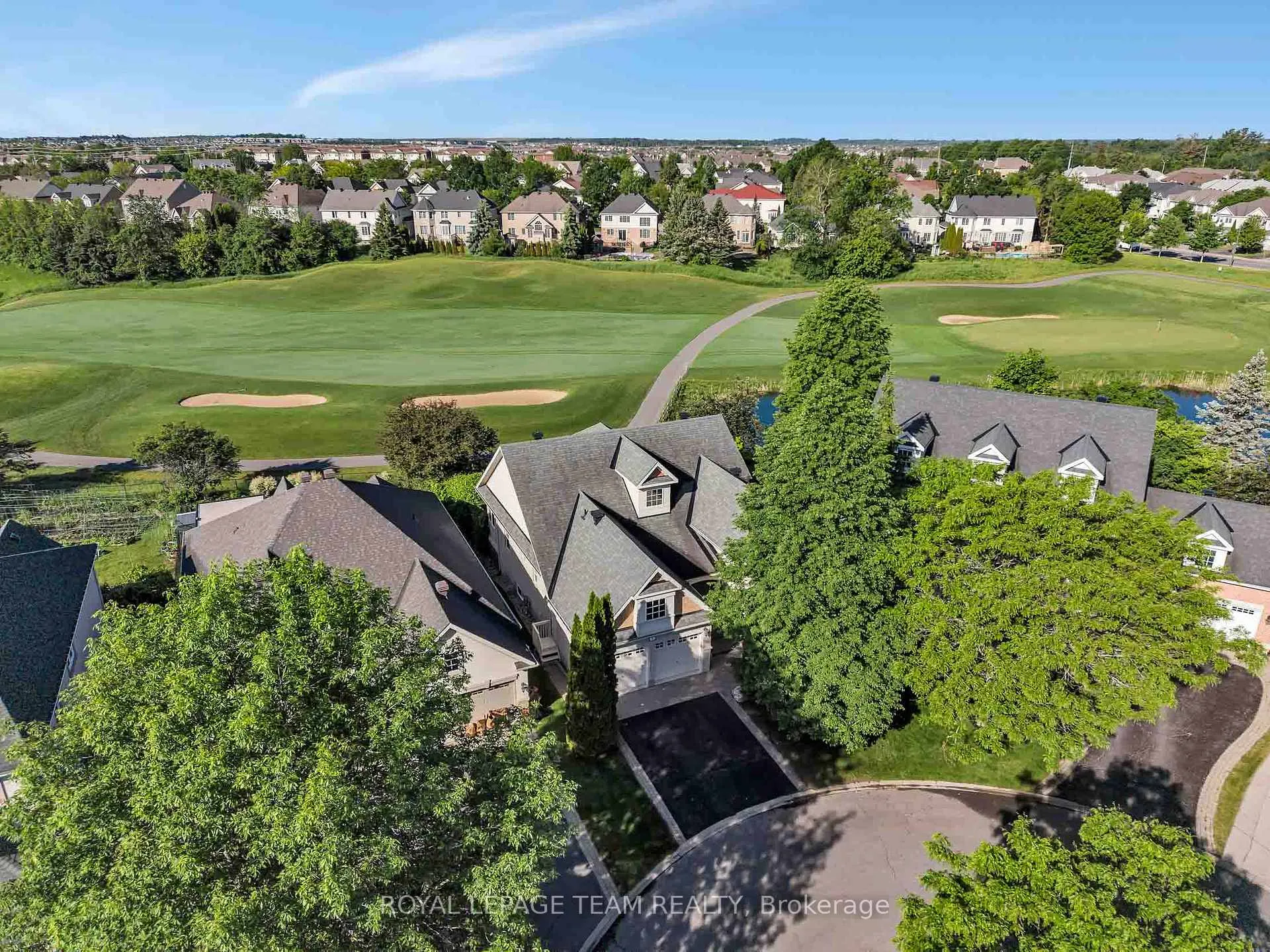 Photo 2 of 32 Silverthorn Court, Ottawa, Barrhaven - Stonebridge — HOMEH