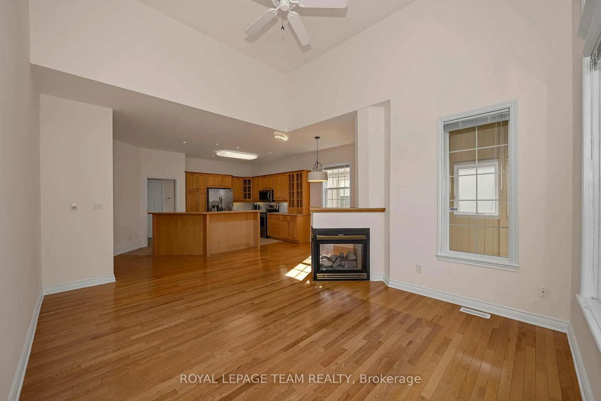 Photo 16 of 32 Silverthorn Court, Ottawa, Barrhaven - Stonebridge — HOMEH