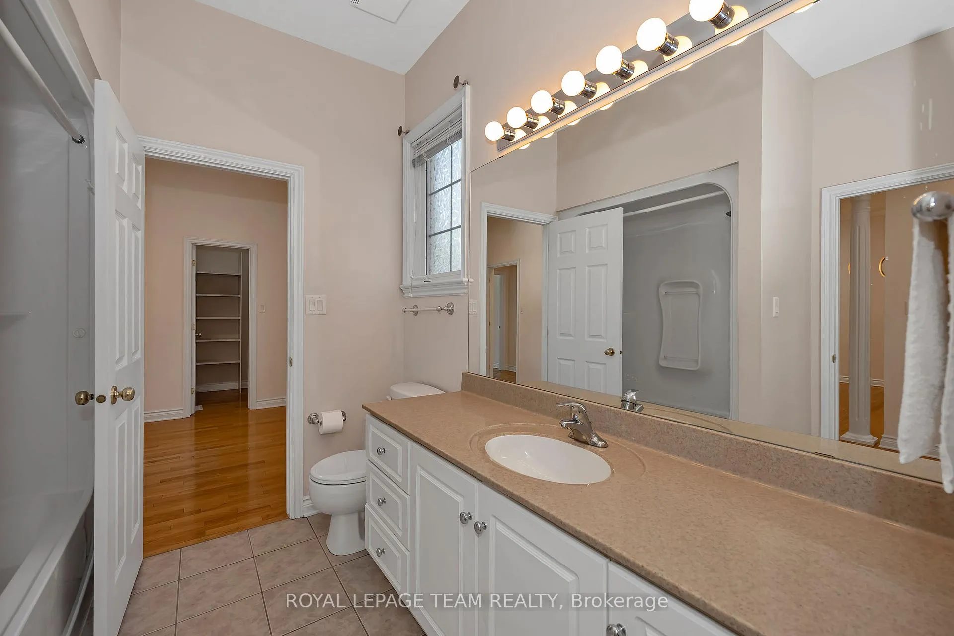 Photo 29 of 32 Silverthorn Court, Ottawa, Barrhaven - Stonebridge — HOMEH