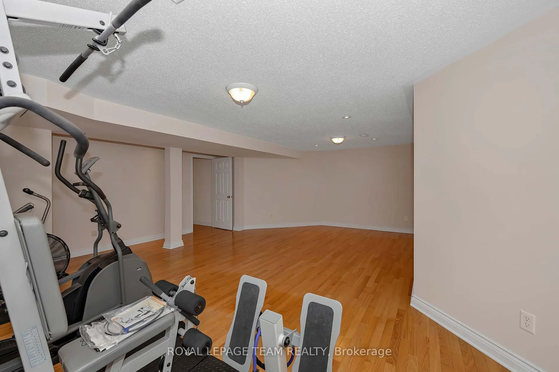 Photo 37 of 32 Silverthorn Court, Ottawa, Barrhaven - Stonebridge — HOMEH