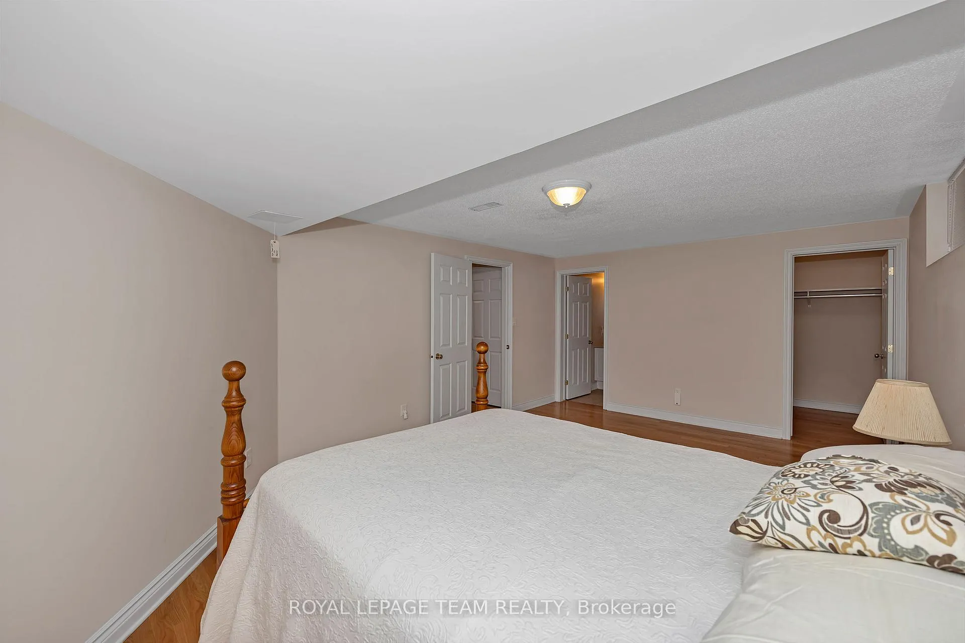 Photo 39 of 32 Silverthorn Court, Ottawa, Barrhaven - Stonebridge — HOMEH