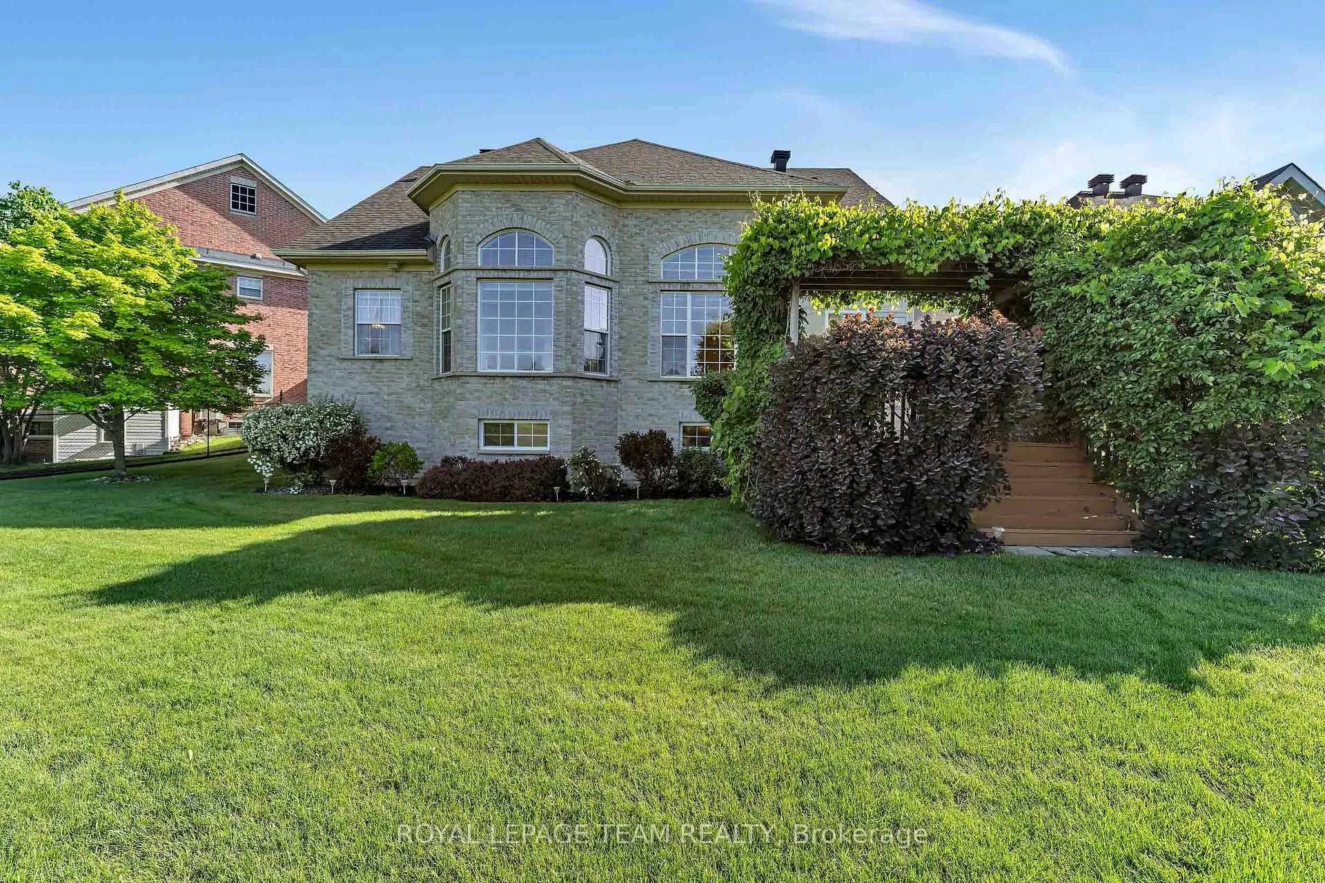 Photo 44 of 32 Silverthorn Court, Ottawa, Barrhaven - Stonebridge — HOMEH