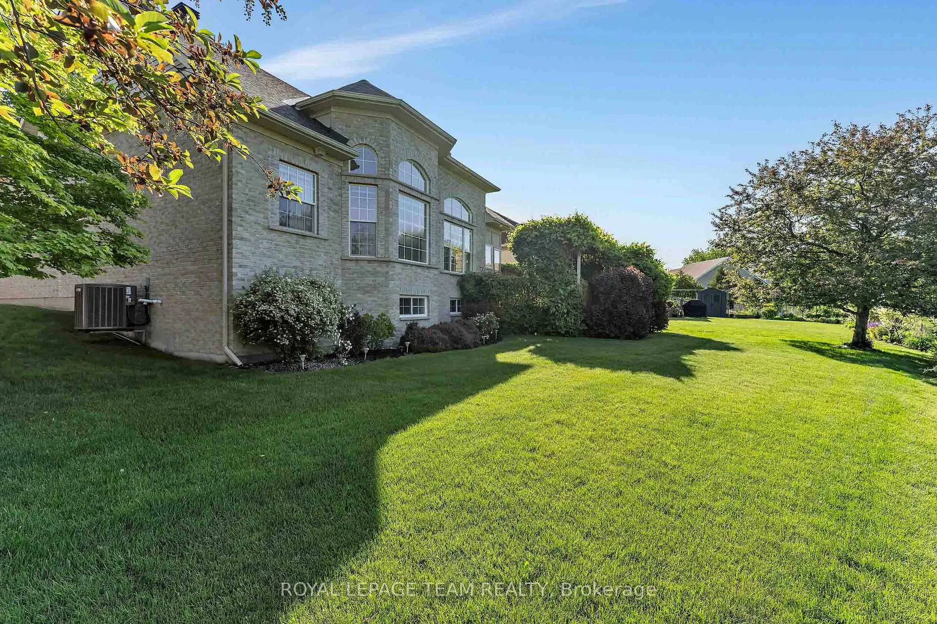 Photo 46 of 32 Silverthorn Court, Ottawa, Barrhaven - Stonebridge — HOMEH