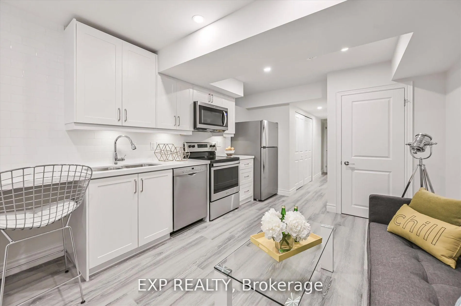 Photo of Unit B, 922 Logan Avenue