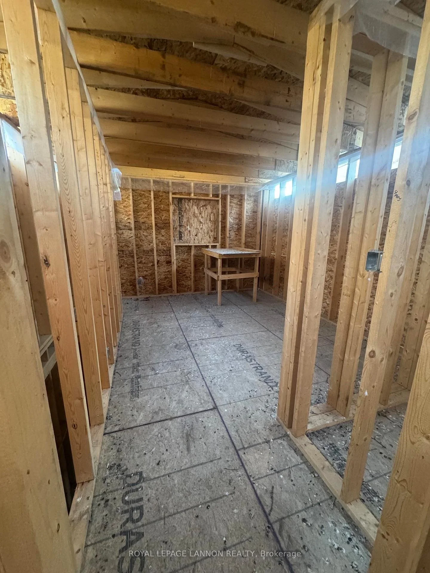 Photo 5 of 525 McIntosh Street, Thunder Bay, East End — HOMEH