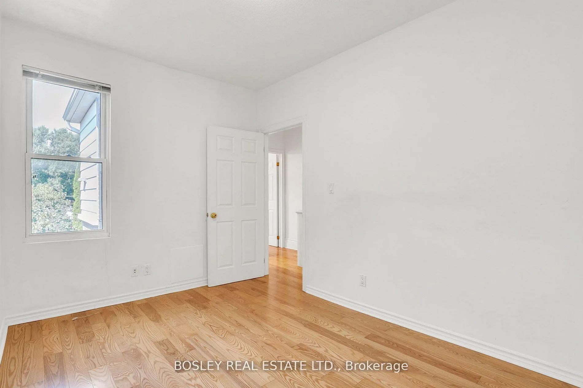 Photo 19 of 22 Kent Road, Toronto, Greenwood-Coxwell — HOMEH