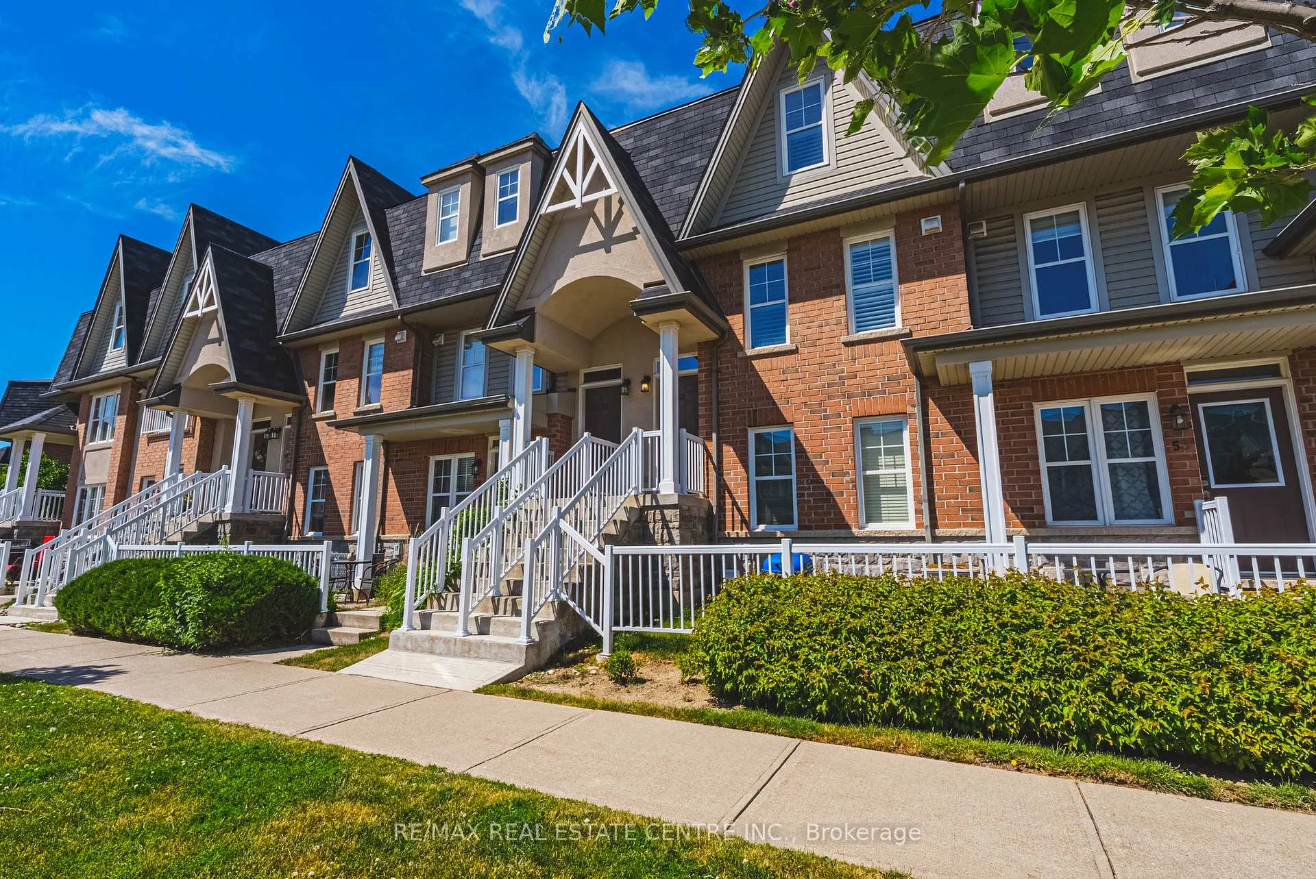 Photo 2 of Unit 52, 1380 Costigan Road, Milton, Clarke — HOMEH