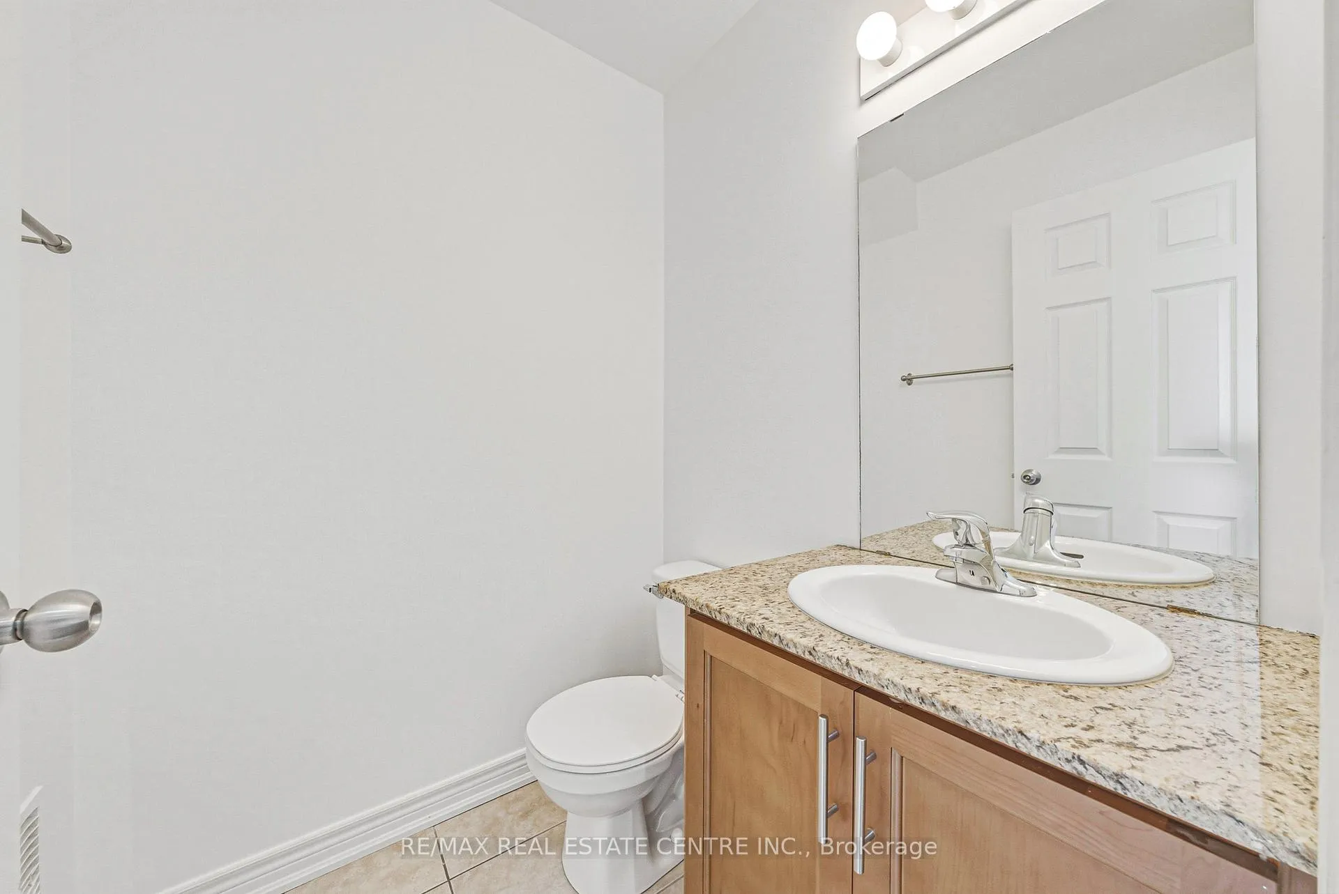 Photo 11 of Unit 52, 1380 Costigan Road, Milton, Clarke — HOMEH