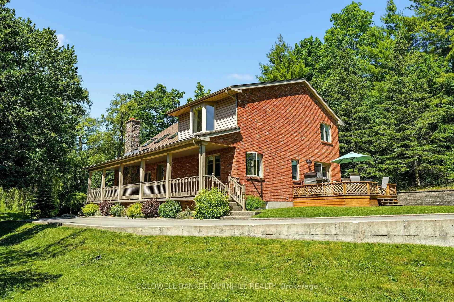 Photo 2 of 1811 Old Waterdown Road, Burlington, Grindstone — HOMEH