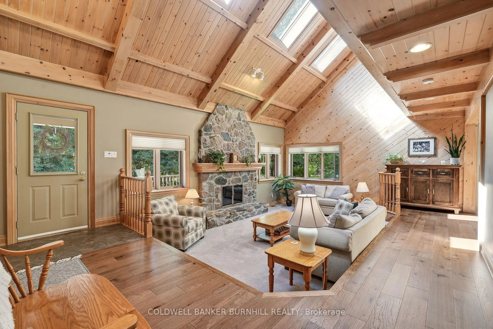 Photo 10 of 1811 Old Waterdown Road, Burlington, Grindstone — HOMEH