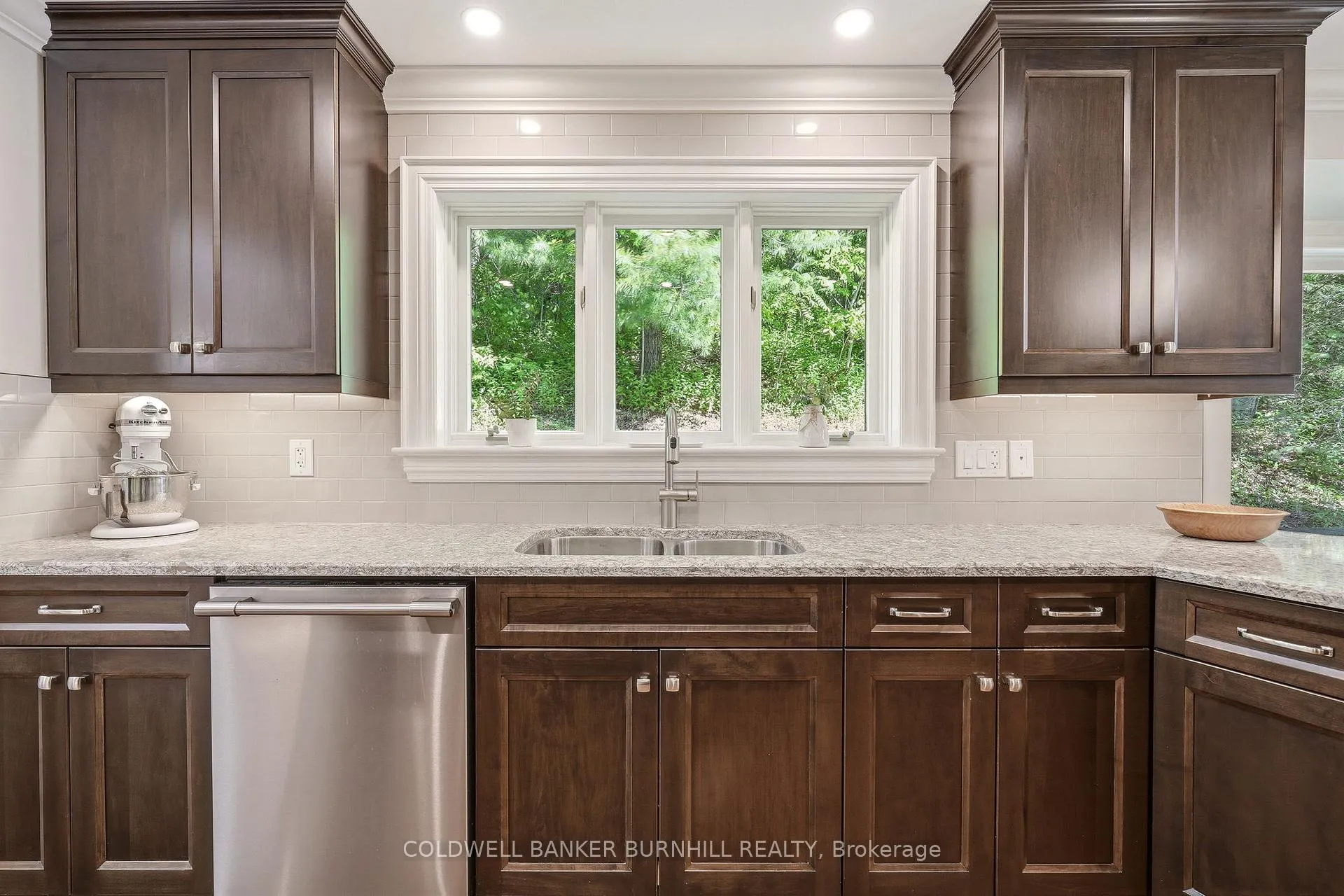 Photo 17 of 1811 Old Waterdown Road, Burlington, Grindstone — HOMEH