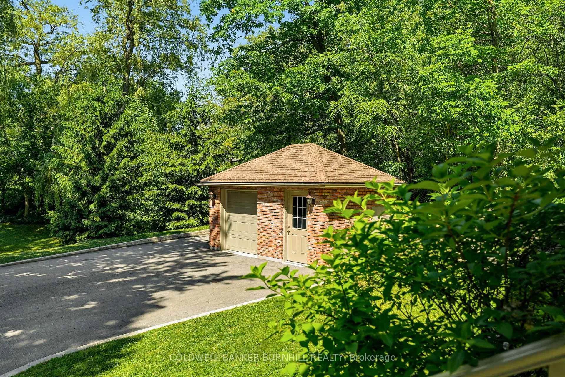 Photo 46 of 1811 Old Waterdown Road, Burlington, Grindstone — HOMEH