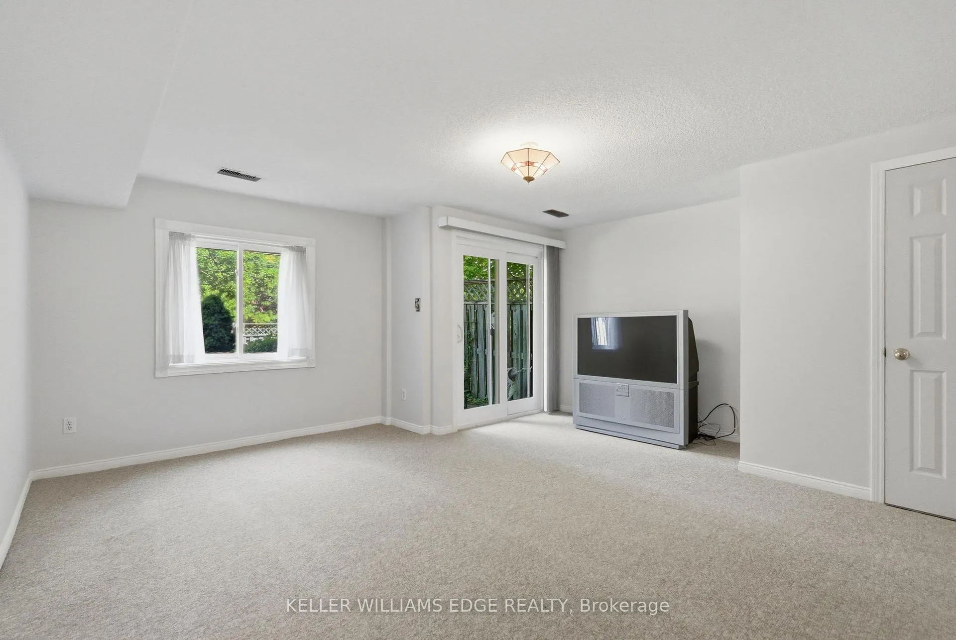 Photo 20 of Unit 49, 26 Moss Boulevard, Hamilton, Dundas — HOMEH