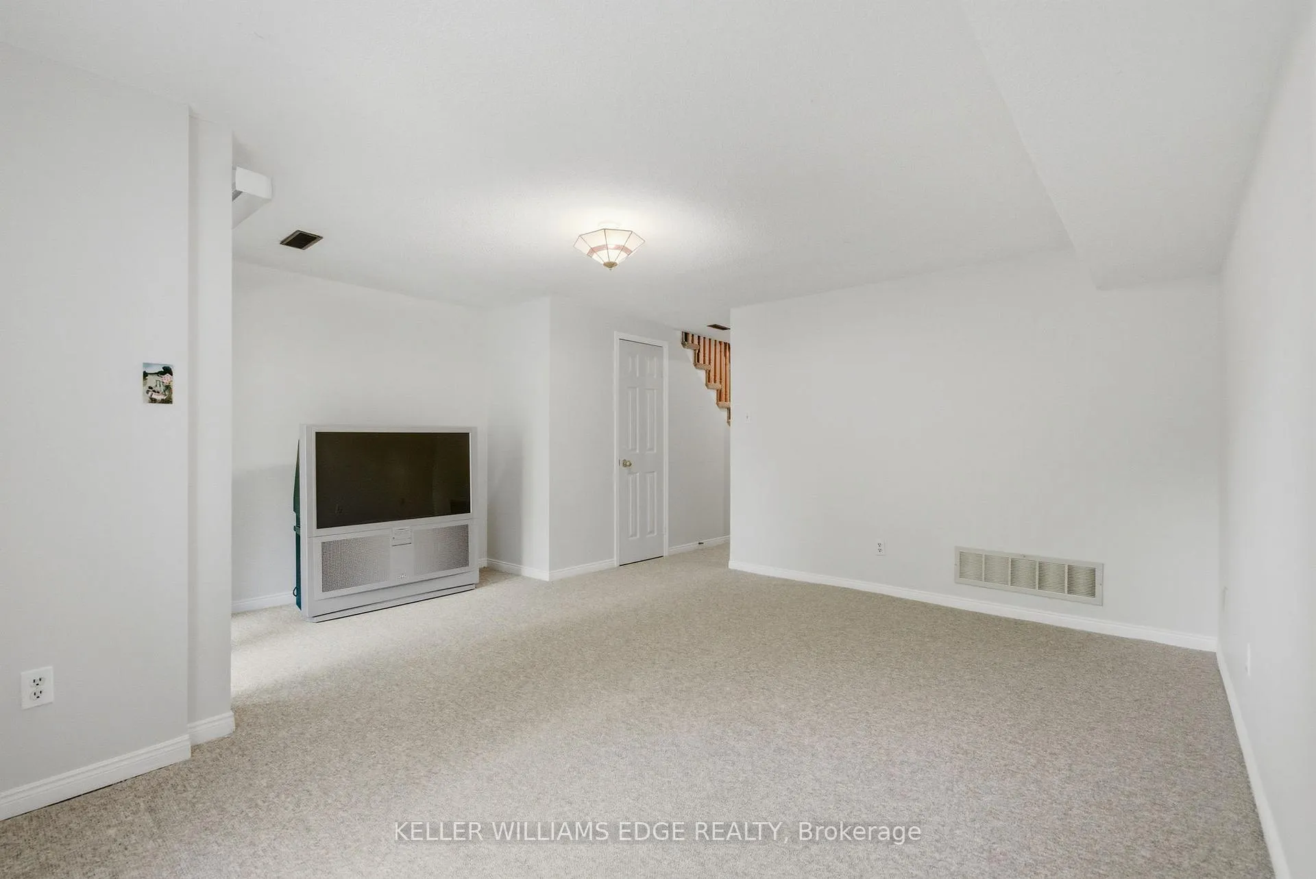 Photo 21 of Unit 49, 26 Moss Boulevard, Hamilton, Dundas — HOMEH