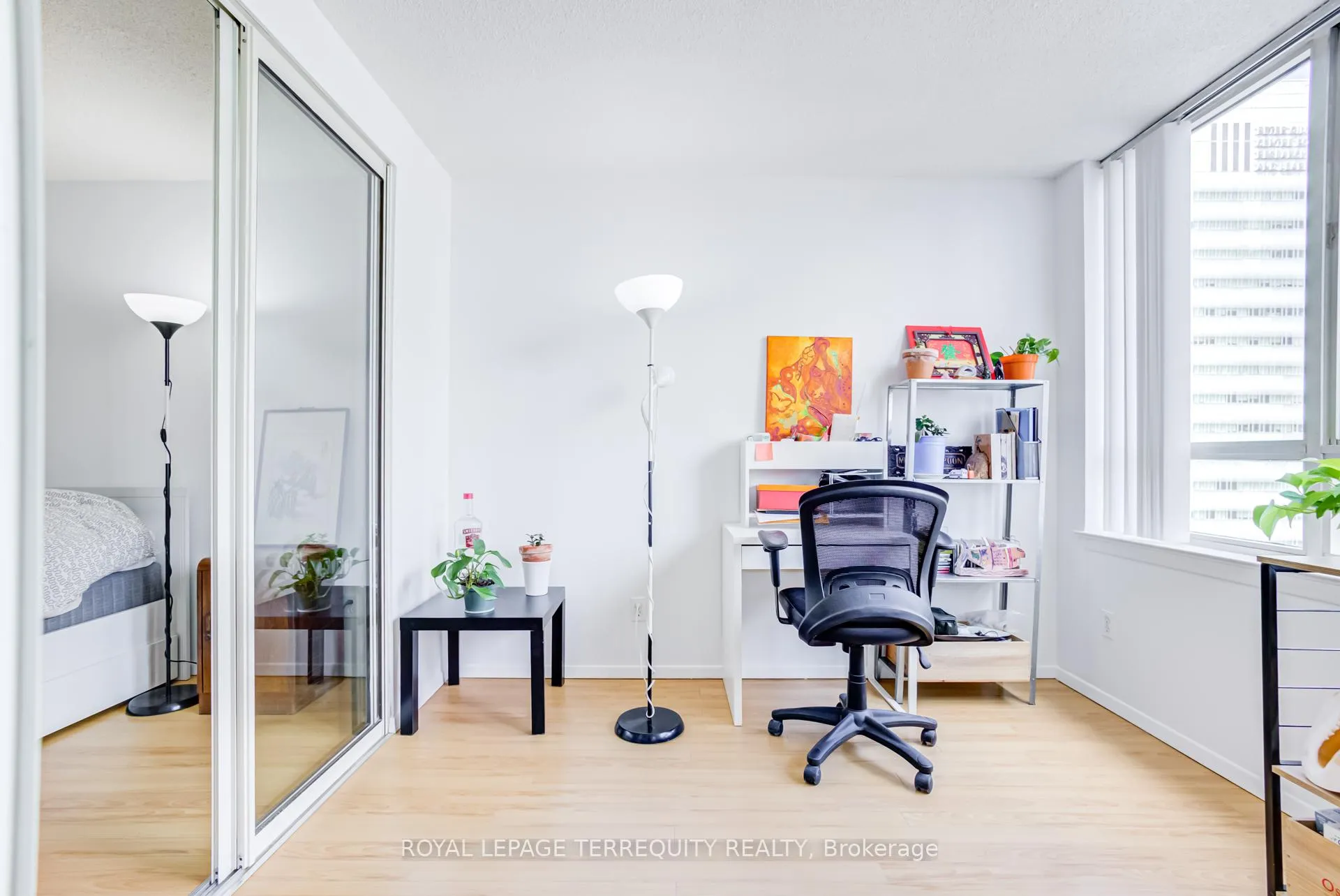 Photo 19 of Unit 2302, 633 Bay Street, Toronto, Bay Street Corridor — HOMEH