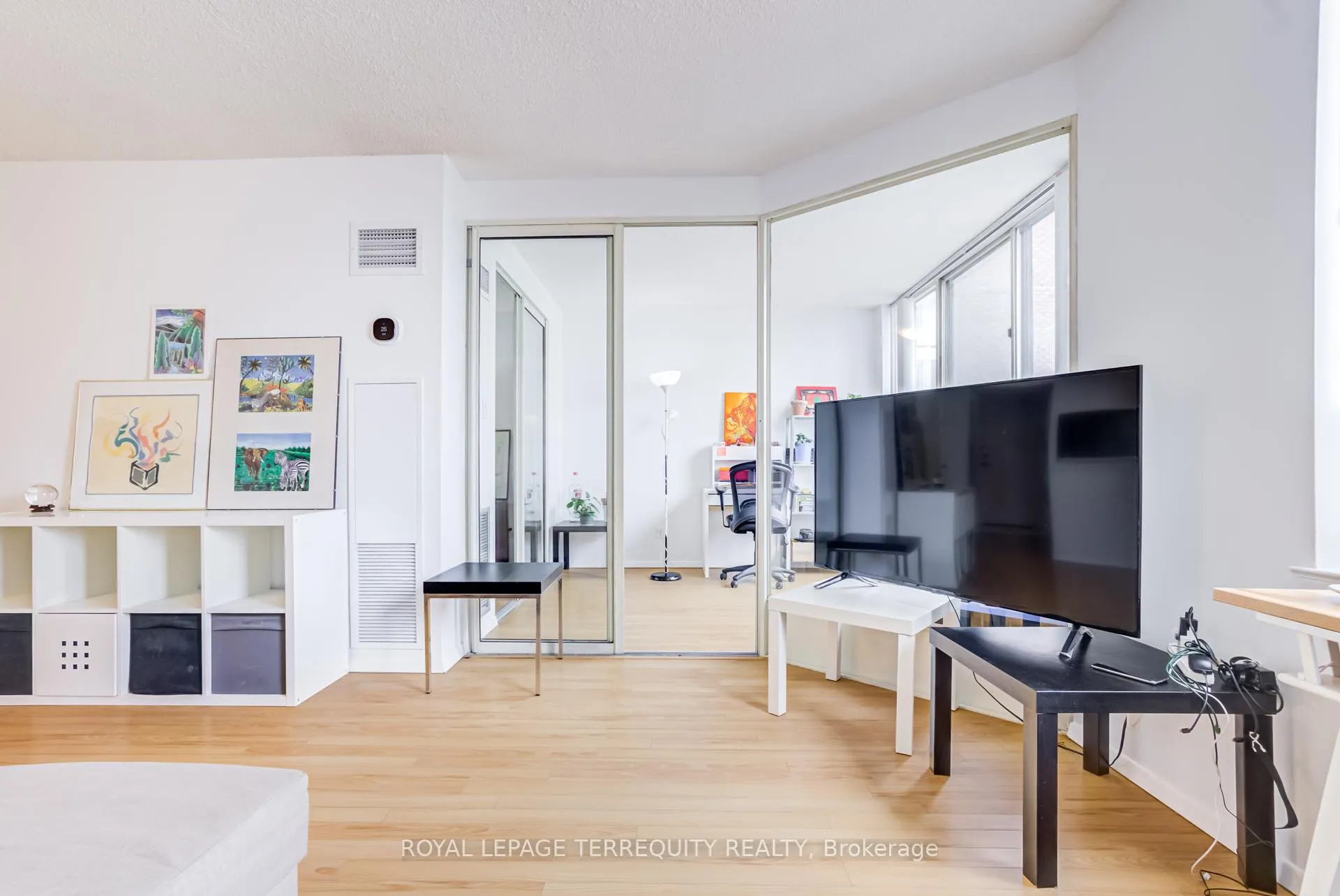 Photo 21 of Unit 2302, 633 Bay Street, Toronto, Bay Street Corridor — HOMEH