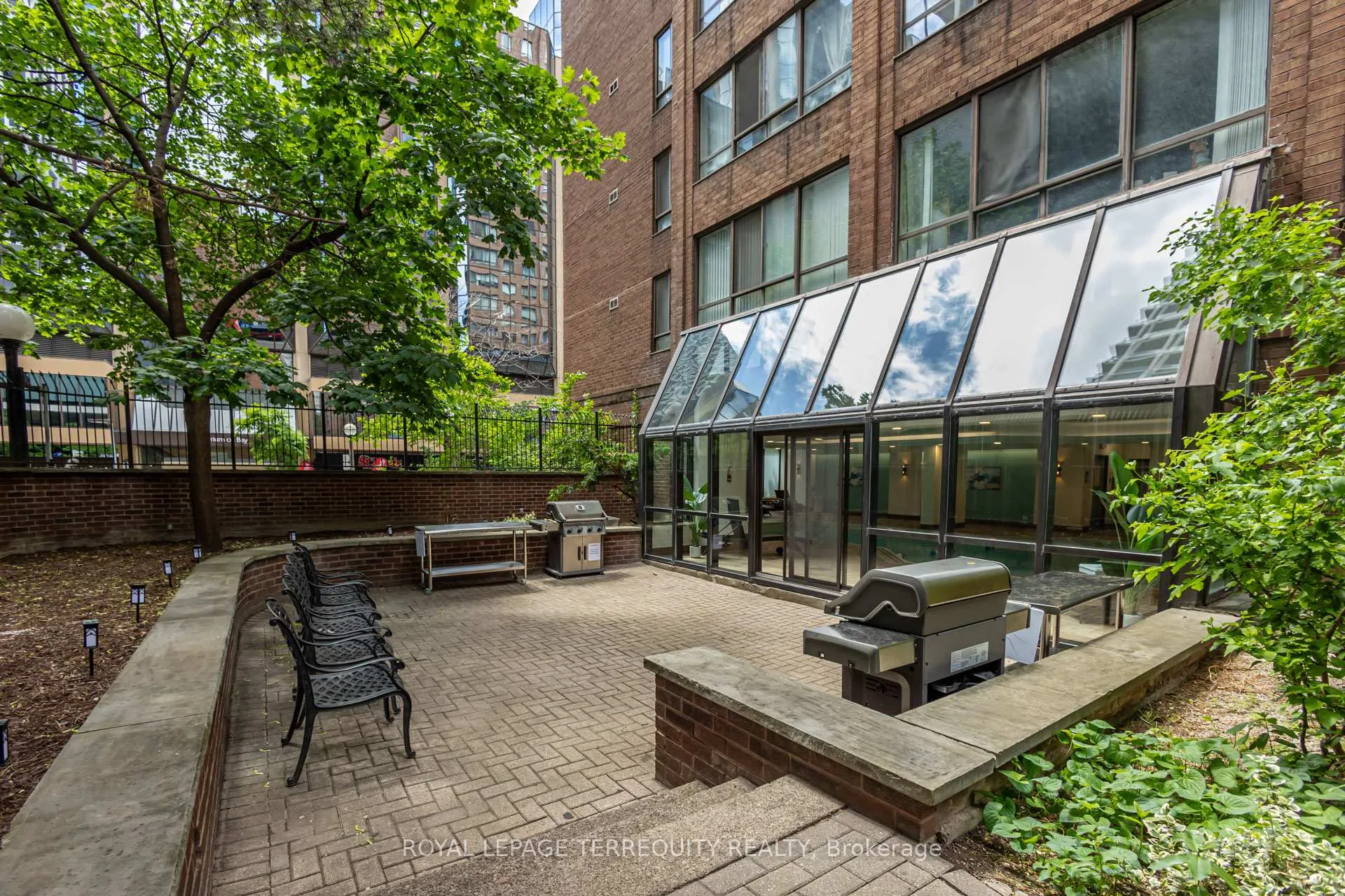 Photo 44 of Unit 2302, 633 Bay Street, Toronto, Bay Street Corridor — HOMEH