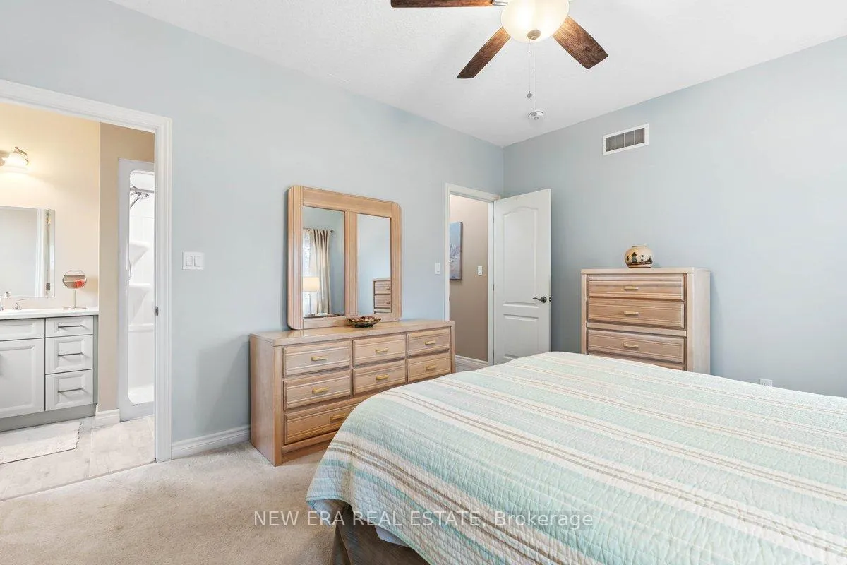 Photo 14 of 17 Dorchester Drive, Prince Edward County, Wellington Ward — HOMEH